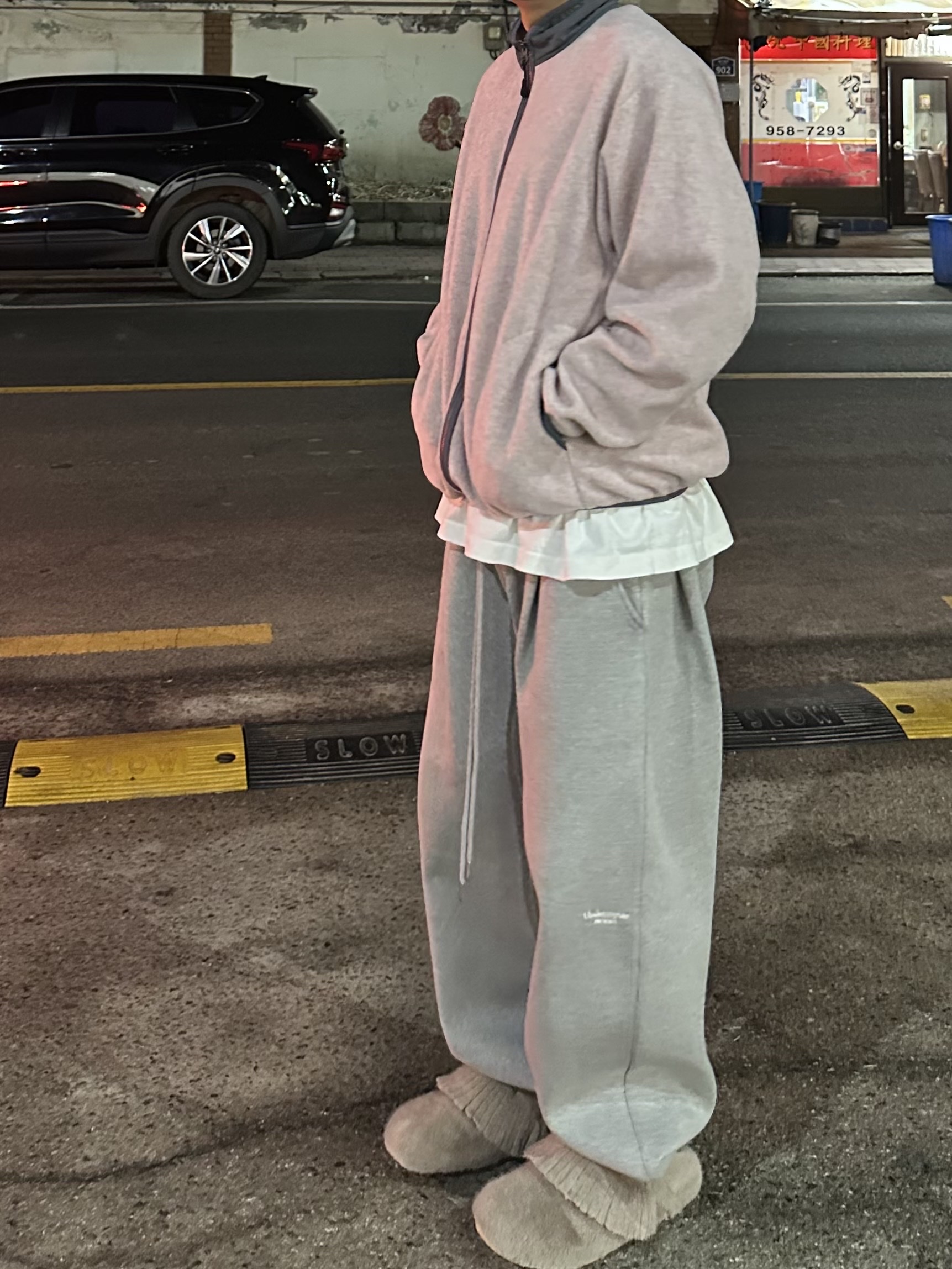 Ferker Mane Elephant, Undermycar Mu.03 Anti Fxxking Logo Play Oversized Sweat Jogger Melange Gray 착용 스타일 - 4