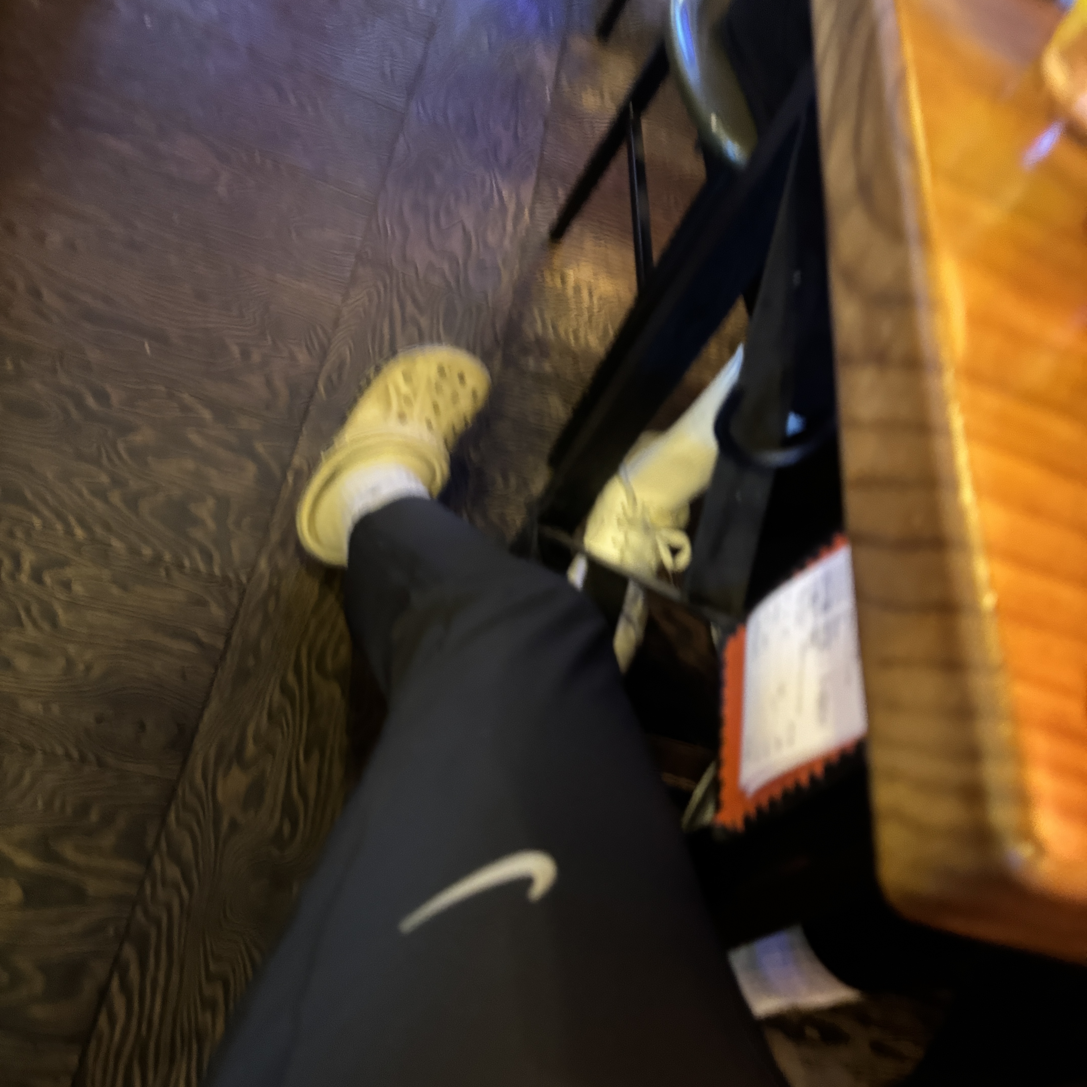 Nike Dri-Fit Challenger Woven Pants Black - Asia 착용 스타일 - 1
