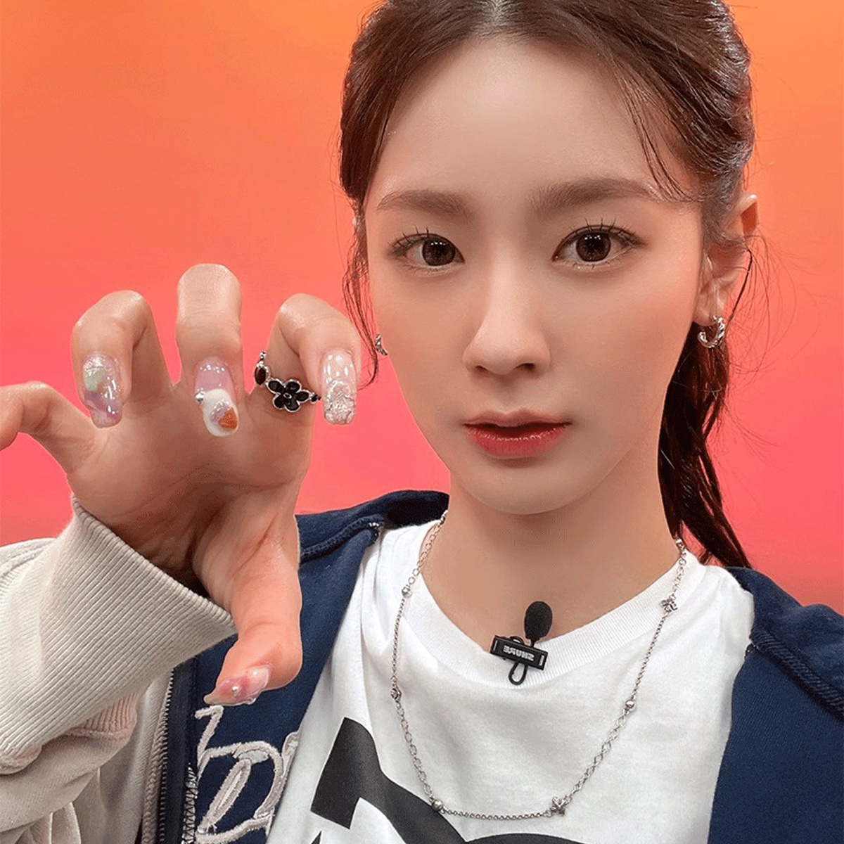 Nonenon Bloom Patch Ring 착용 스타일