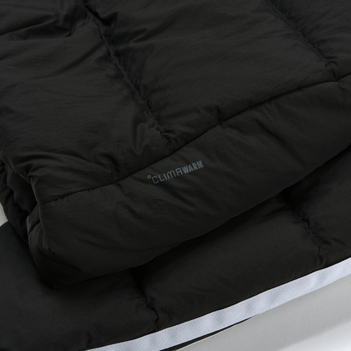 (W) 아디다스 에센셜 클라이마웜 삼선 퍼퍼 다운 후드 자켓 블랙 - KR 사이즈((W) Adidas Essentials Climawarm 3-Stripes Puffer Down Hooded Jacket Black - KR Sizing) - 4