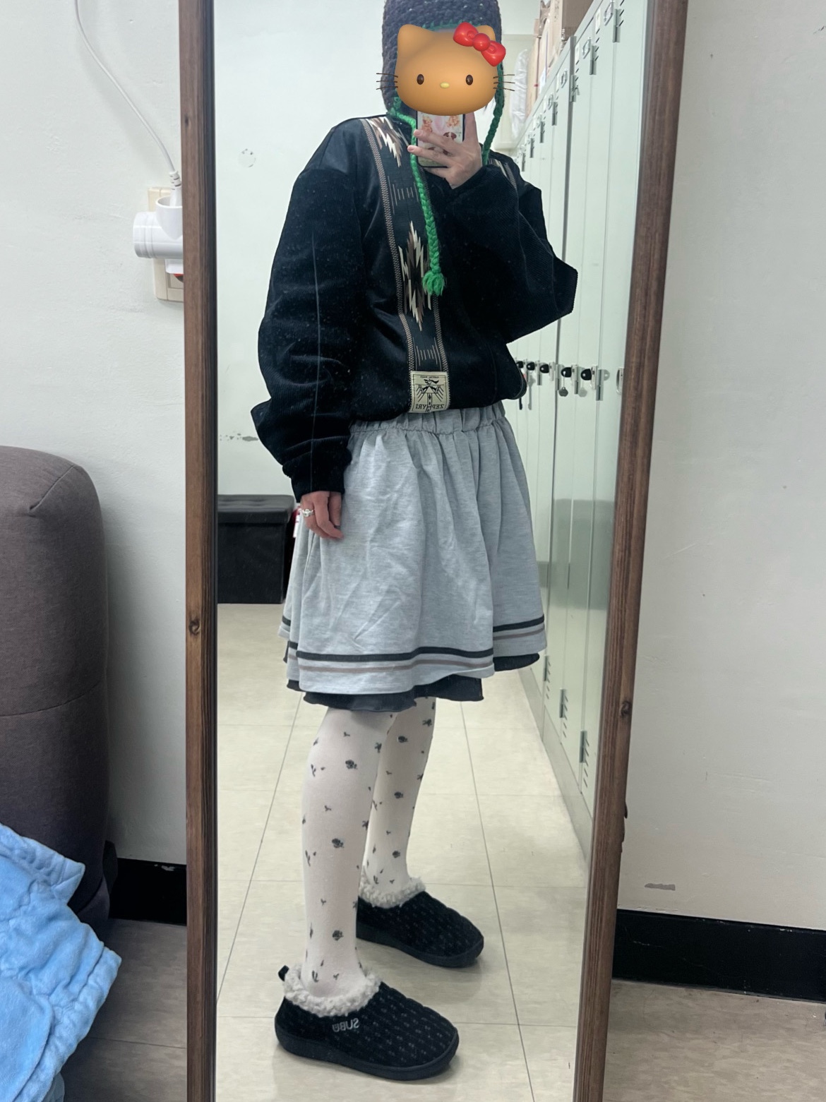 Kapital Smooth Jersey Kochi & Zephyr Track Jacket Black, COYSEIO X BLYTHE Folding Shirring Skirt Melange Grey 착용 스타일