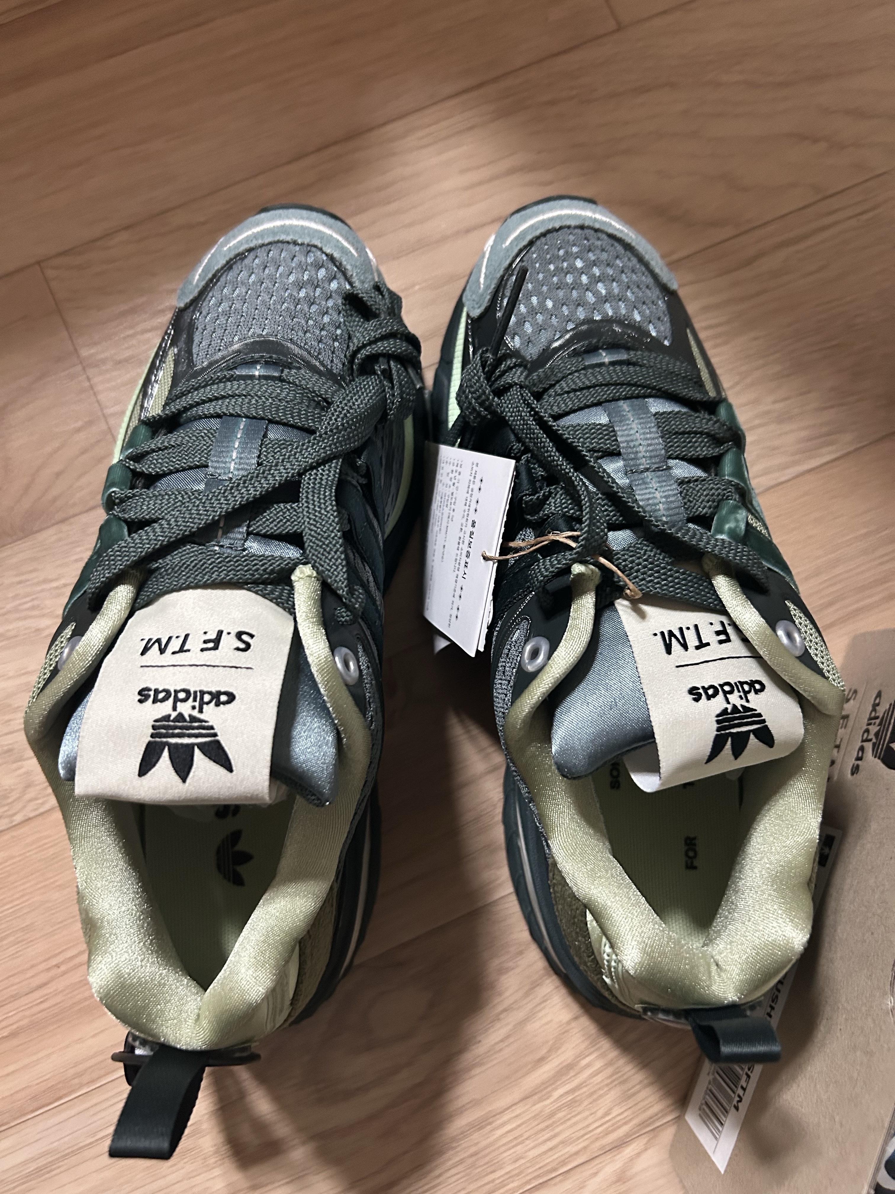 Adidas x Song for the Mute Adistar Cushion Shadow Green College Green 착용 스타일