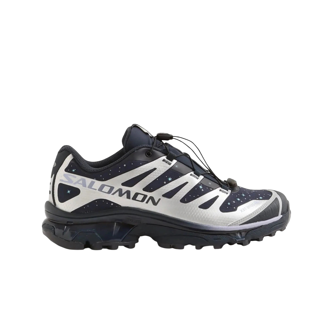 살로몬 x 아트모스 XT-4 OG 고어텍스 카본 풋웨어 실버(Salomon x Atmos XT-4 OG Gore-Tex Carbon Footwear Silver)