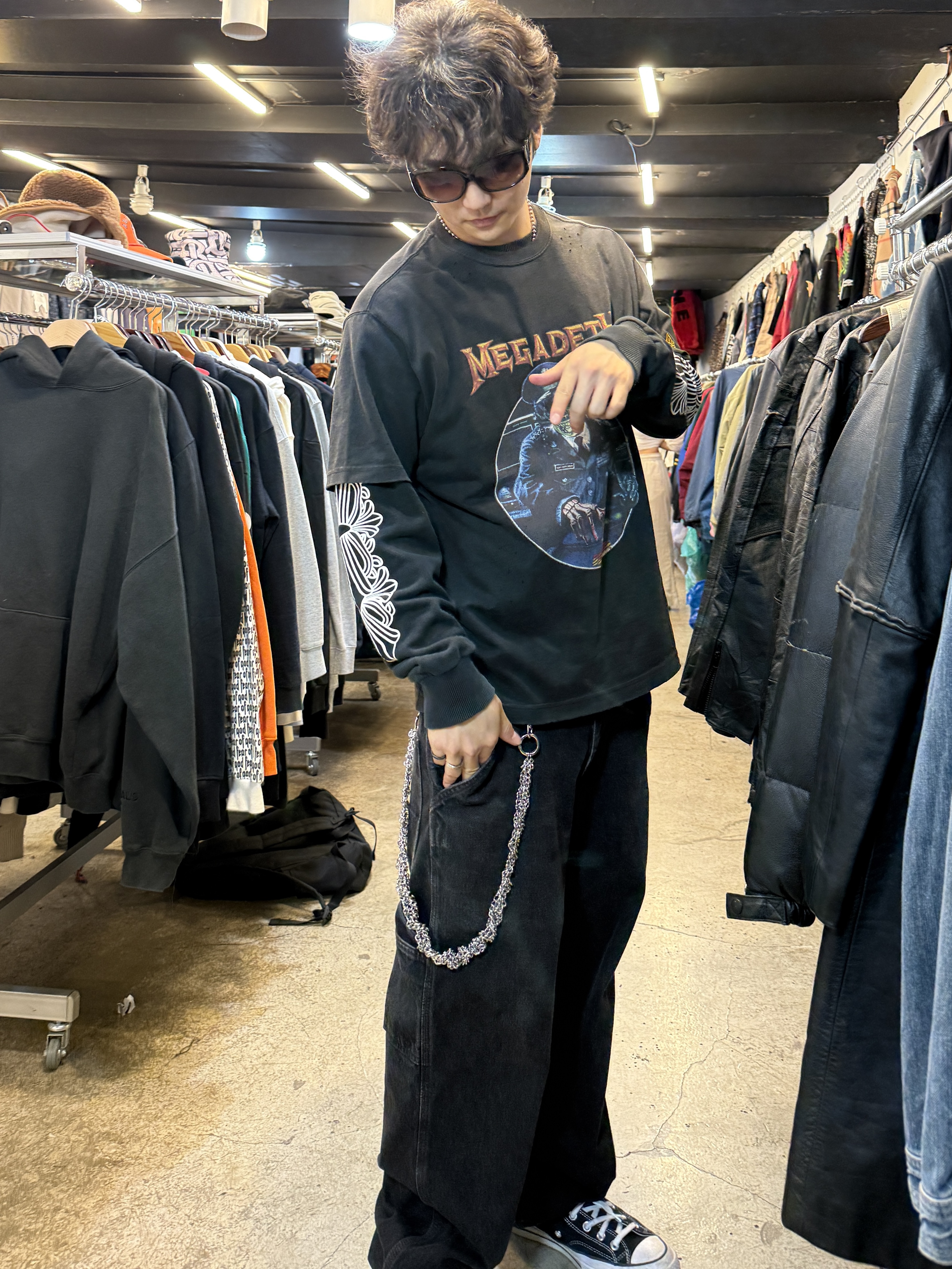 Chrome Hearts Horseshoe Logo Long Sleeve T-Shirt Black - Miami Exclusive, Carhartt WIP Smith Denim Single Knee Pants Black Stone Washed 착용 스타일