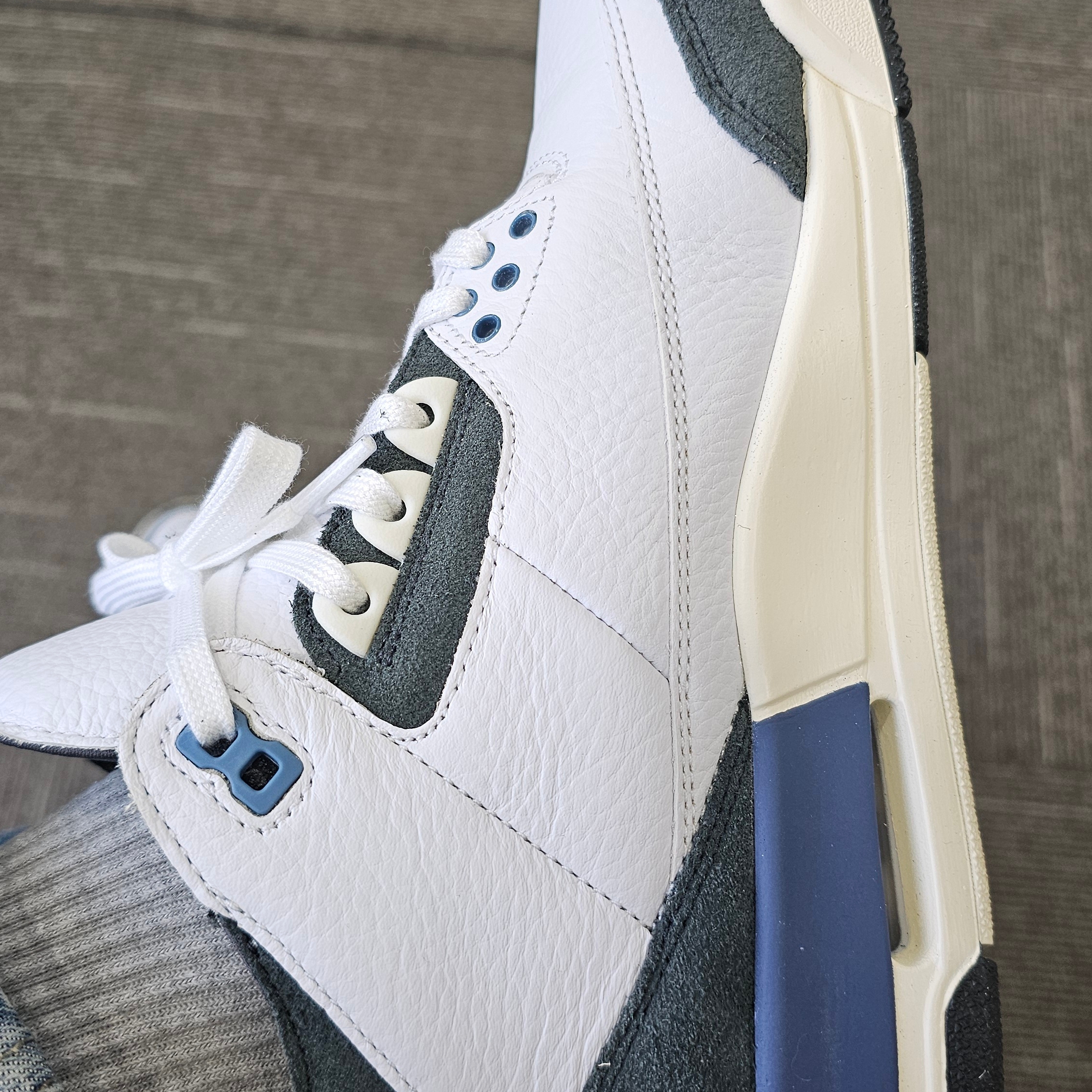 Jordan 3 x A Ma Maniere Retro OG SP For The Love 착용 스타일 - 2