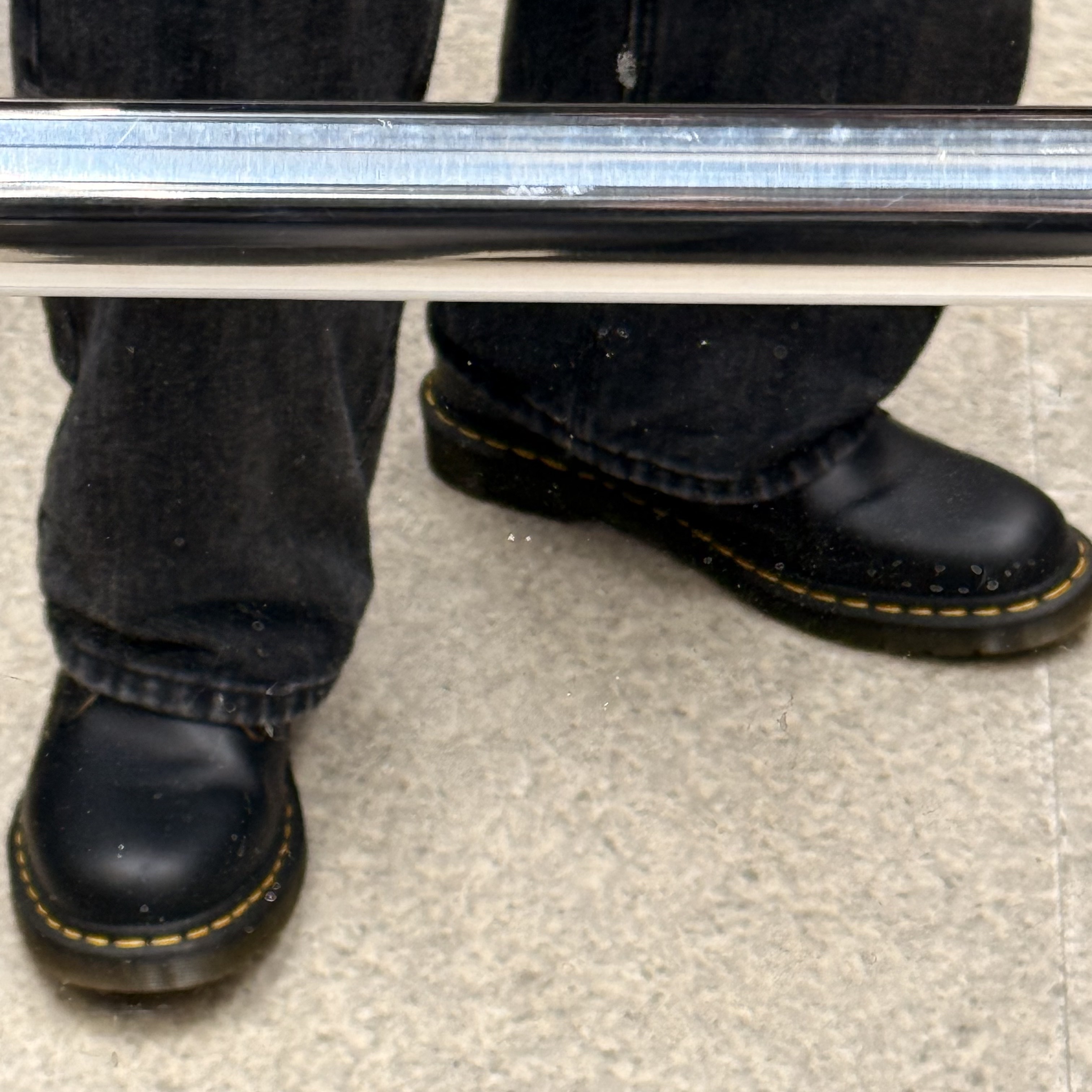 Dr. Martens 1461 Smooth Black 착용 스타일