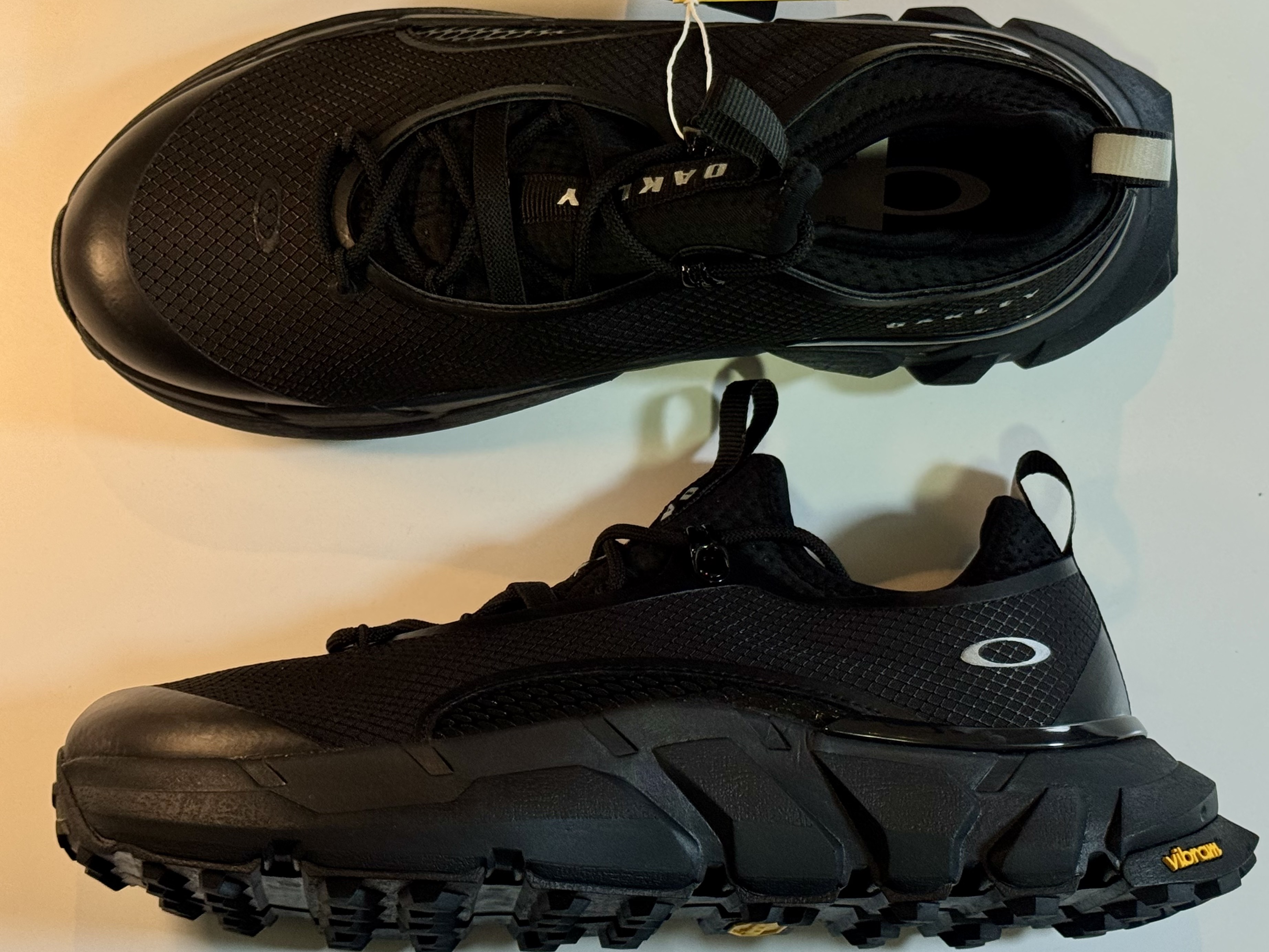 Oakley Light Shield Triple Black, Oakley Light Shield Grey Yellow 착용 스타일 - 5