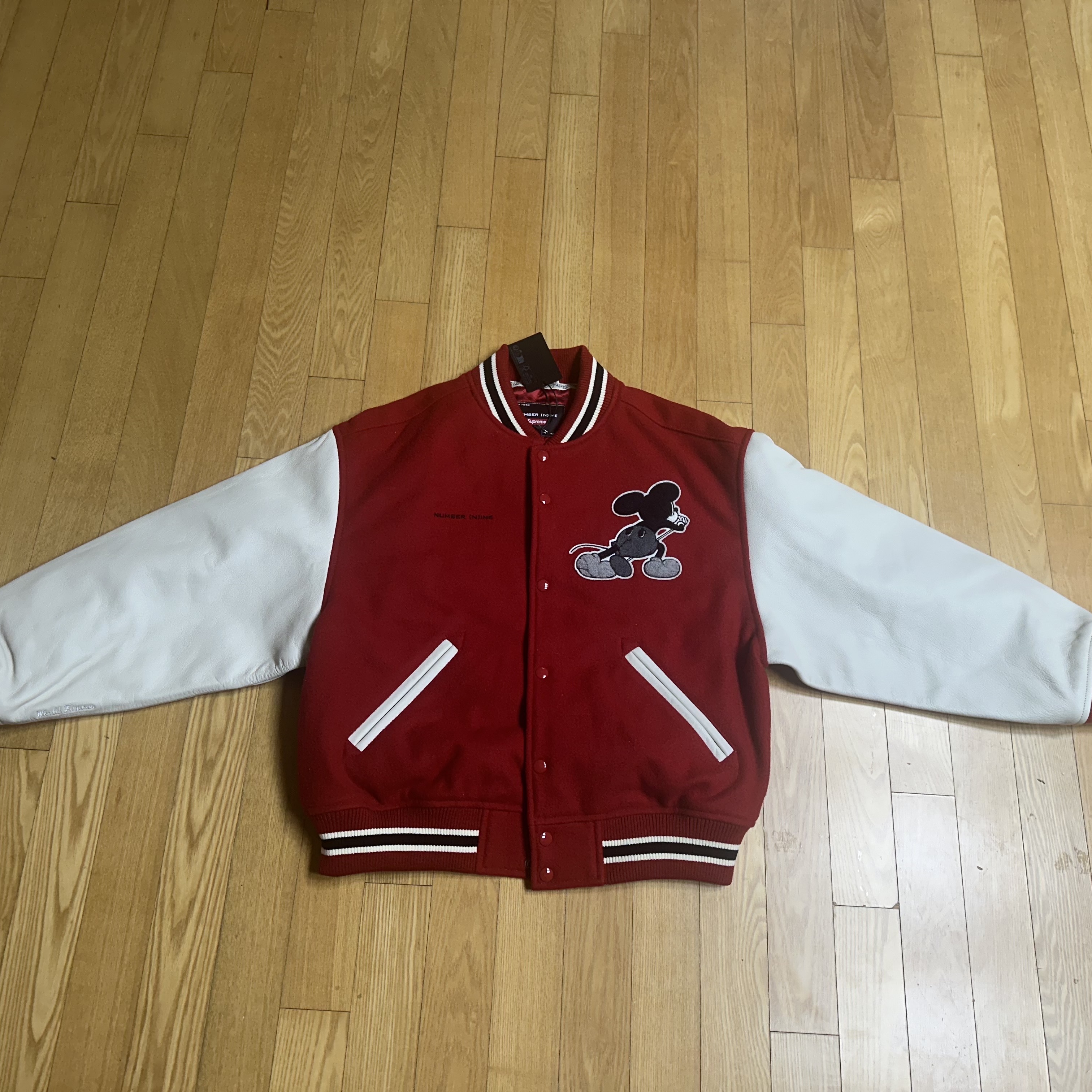 Supreme x Number (N)ine x Mickey Mouse Varsity Jacket Red - 25FW 착용 스타일 - 1