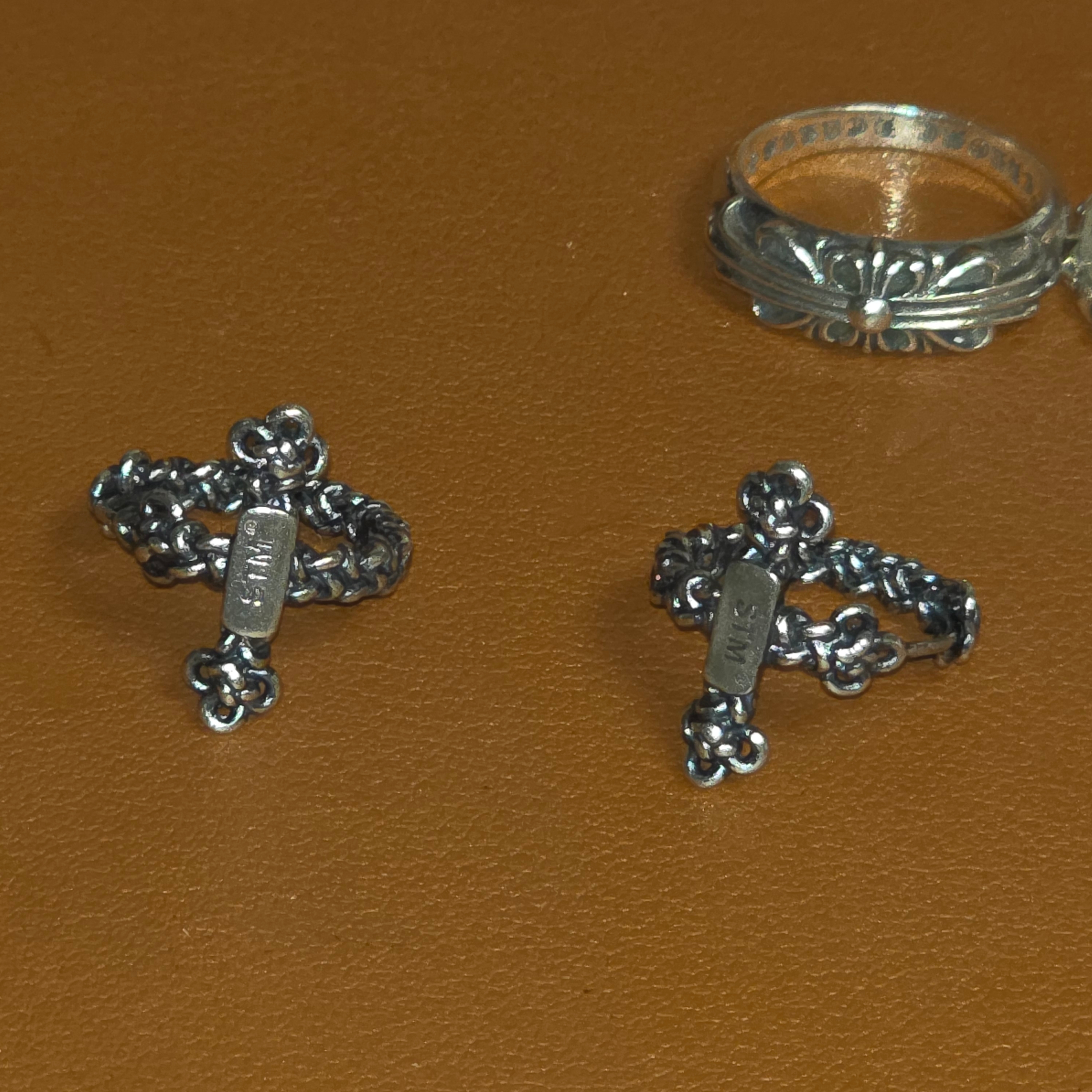 Sentiments No.681 Earring Antique 925 Silver 착용 스타일