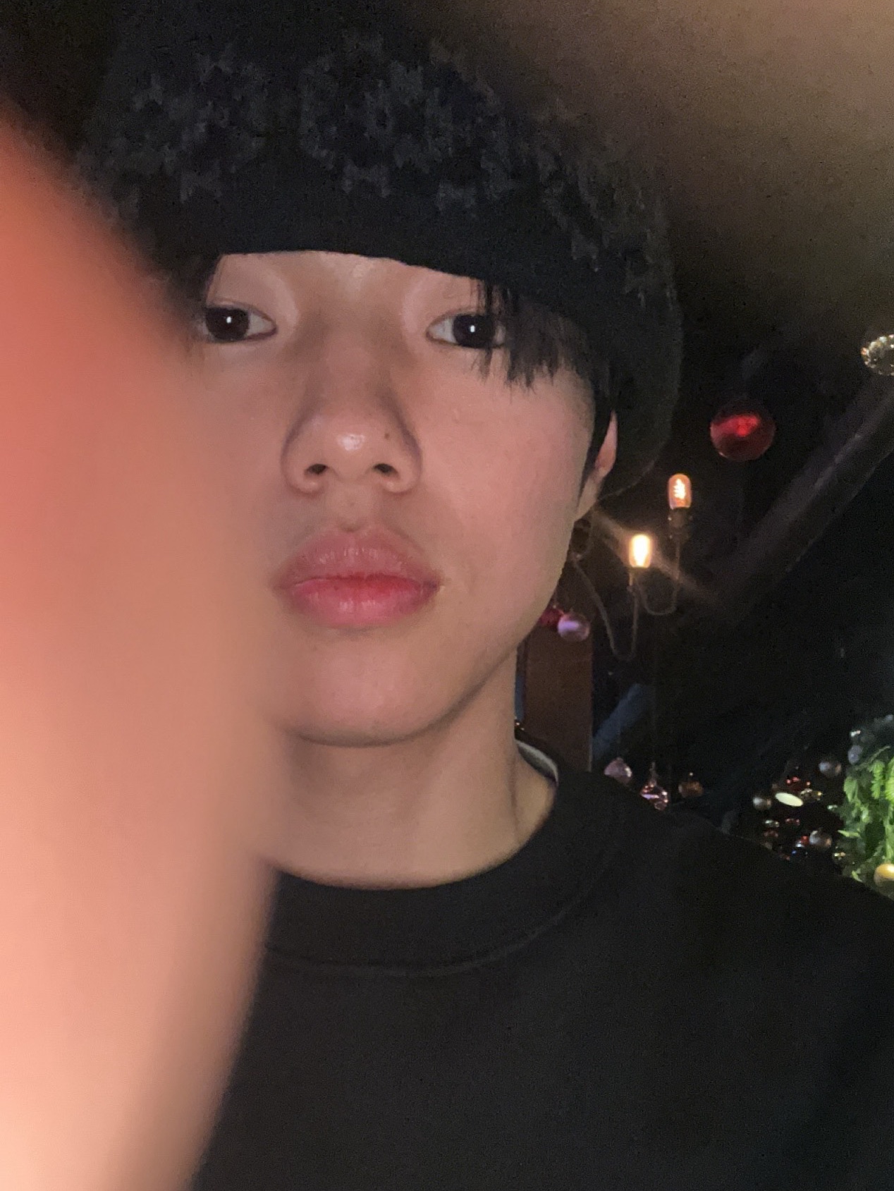 Stone Island 6100060 Organic Cotton Fleece Regular Fit Crewneck Sweatshirt with Elasticated Cuffs  - 25FW, NOMANUAL Raw Vision Denim Pants Washed Black 착용 스타일 - 5