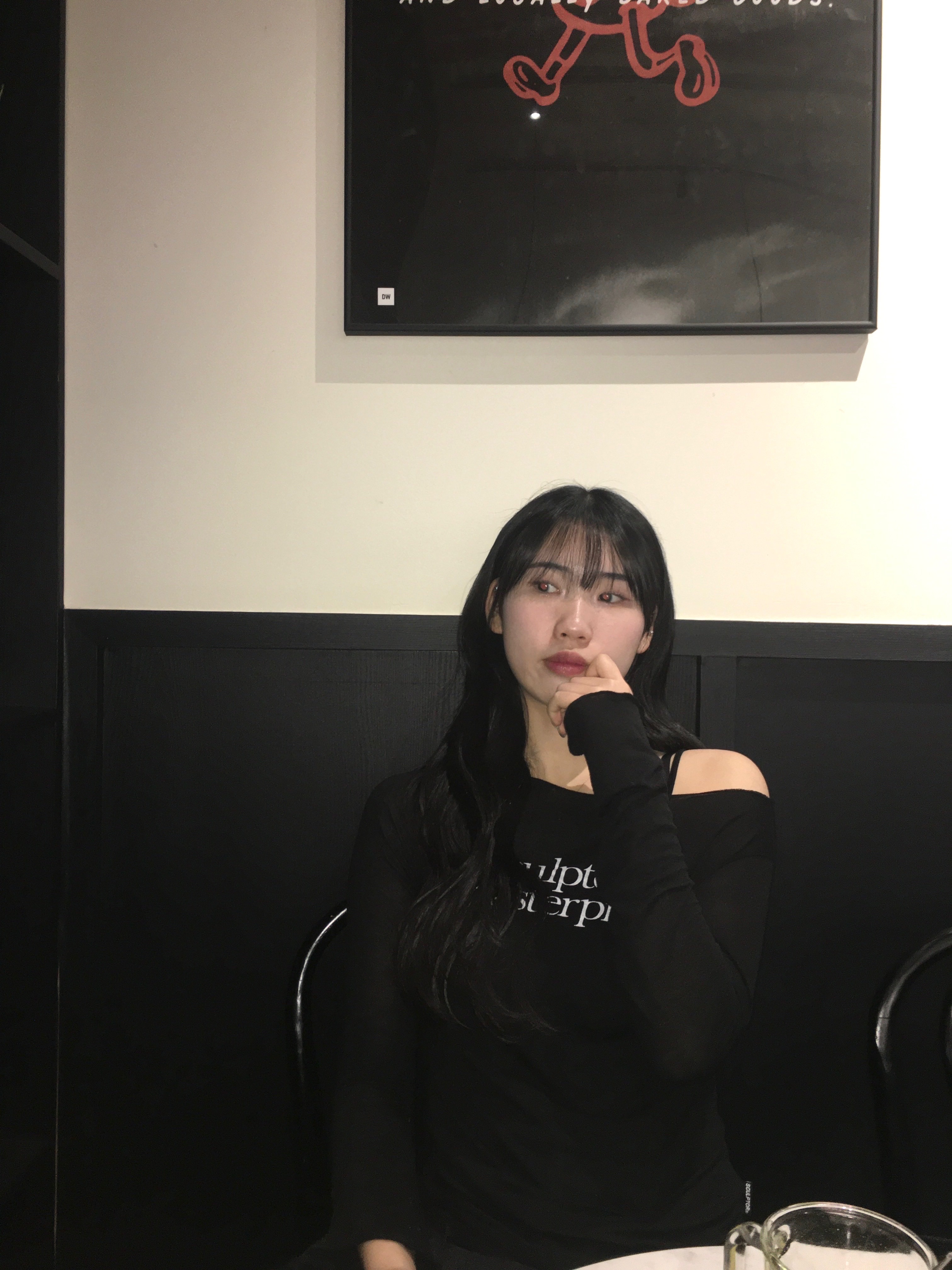 (W) Sculptor Masterpiece Sheer Top Black 착용 스타일 - 2