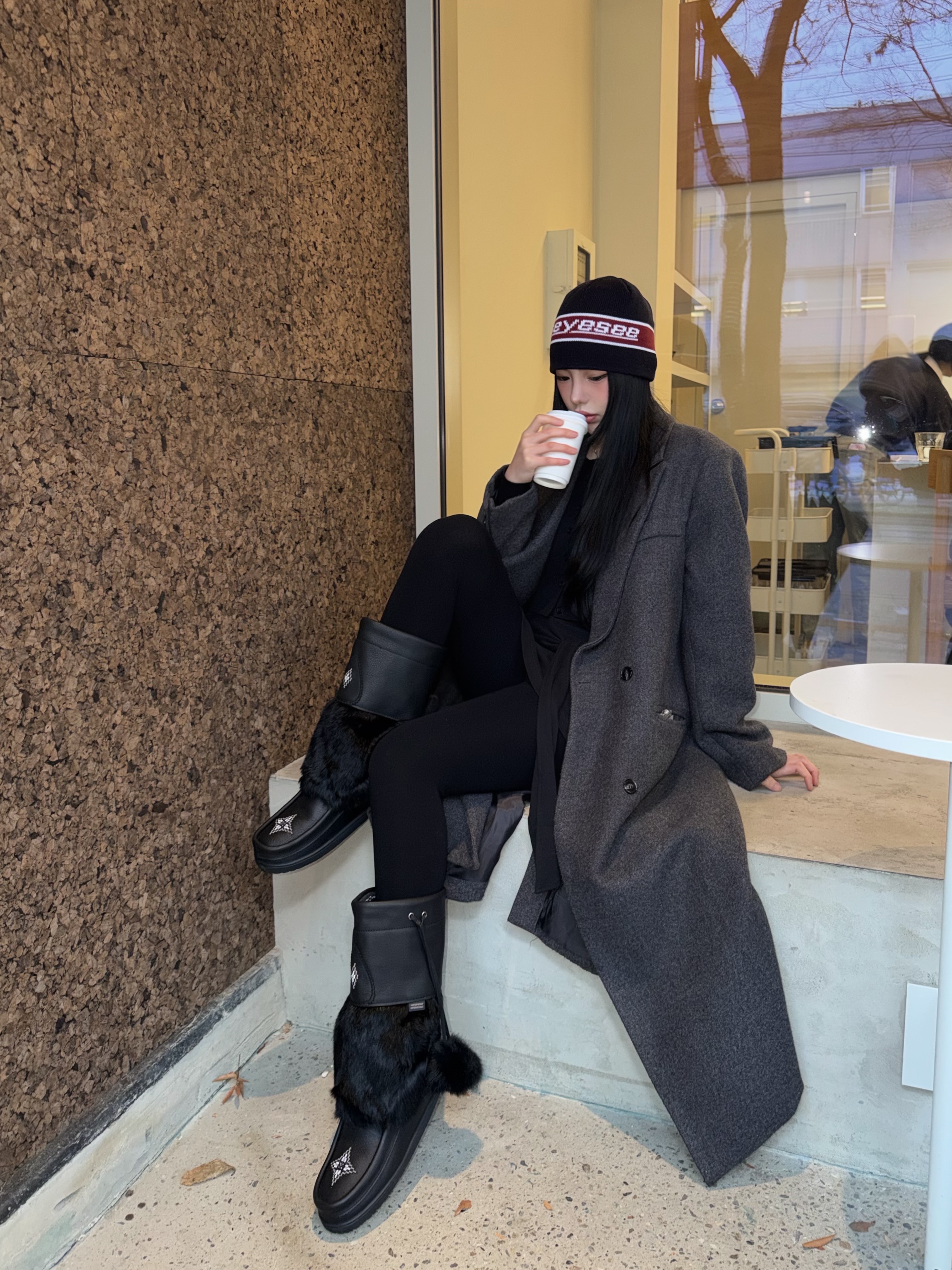 YESEYESEE Work Beanie Black 착용 스타일 - 2