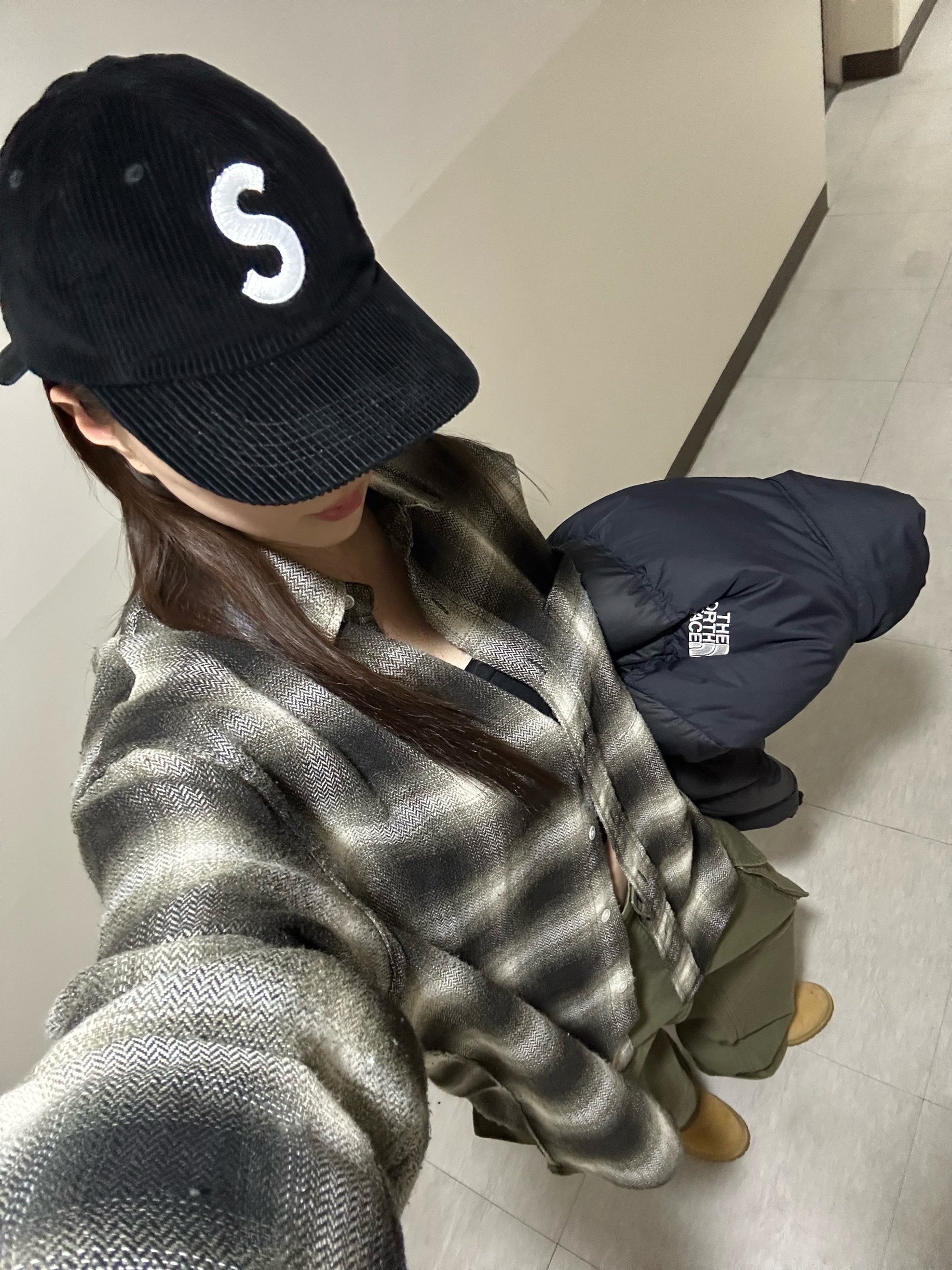 Supreme Corduroy S Logo 6-Panel Black - 24FW, Timberland Premium 6 inch Waterproof Boot Wheat Nubuck - Wide 착용 스타일 - 1