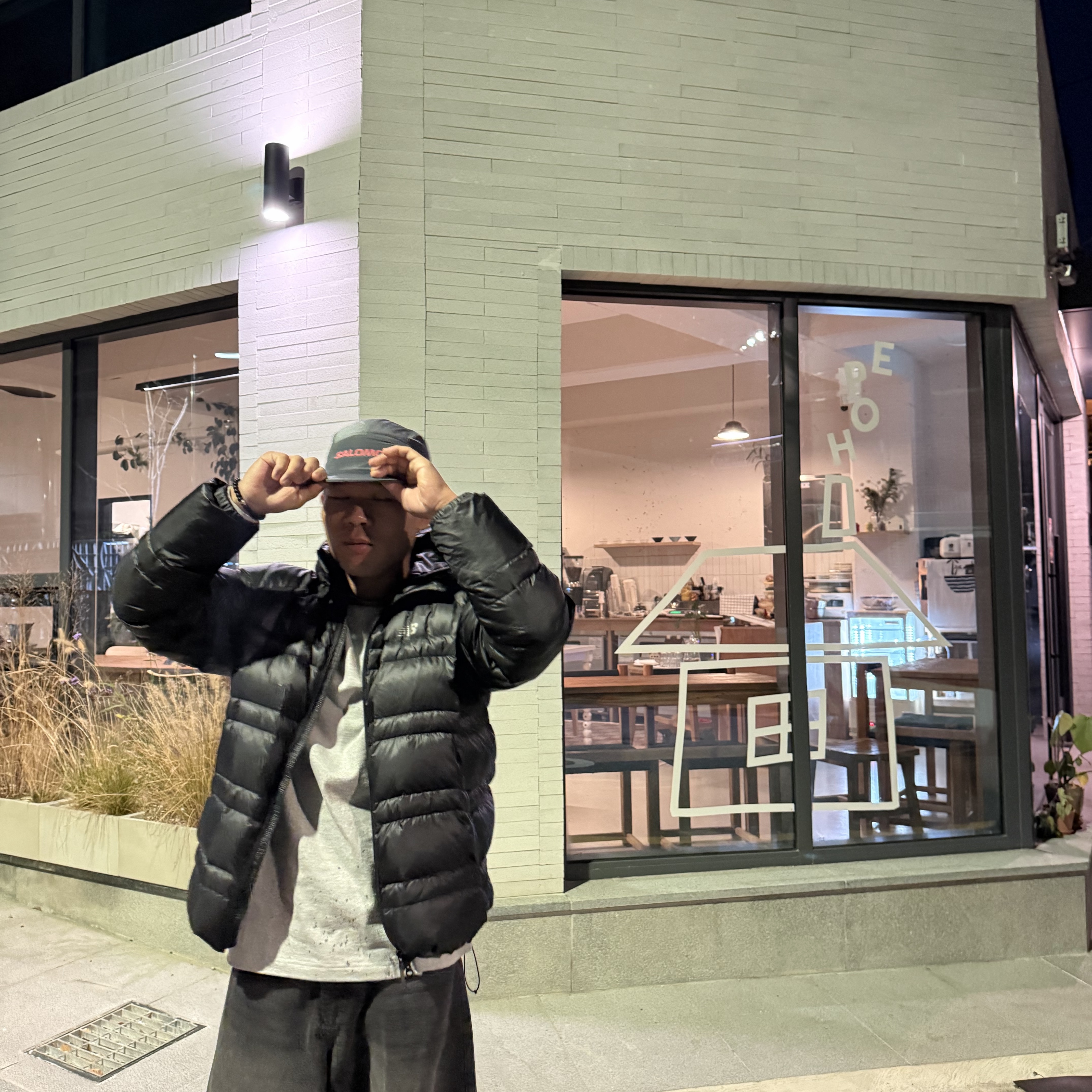 New Balance Flying 77 Superlight Hooded Goose Down Jacket Black, Deus Ex Machina Seoul College Address Long Sleeve T-Shirt M Grey 착용 스타일 - 3