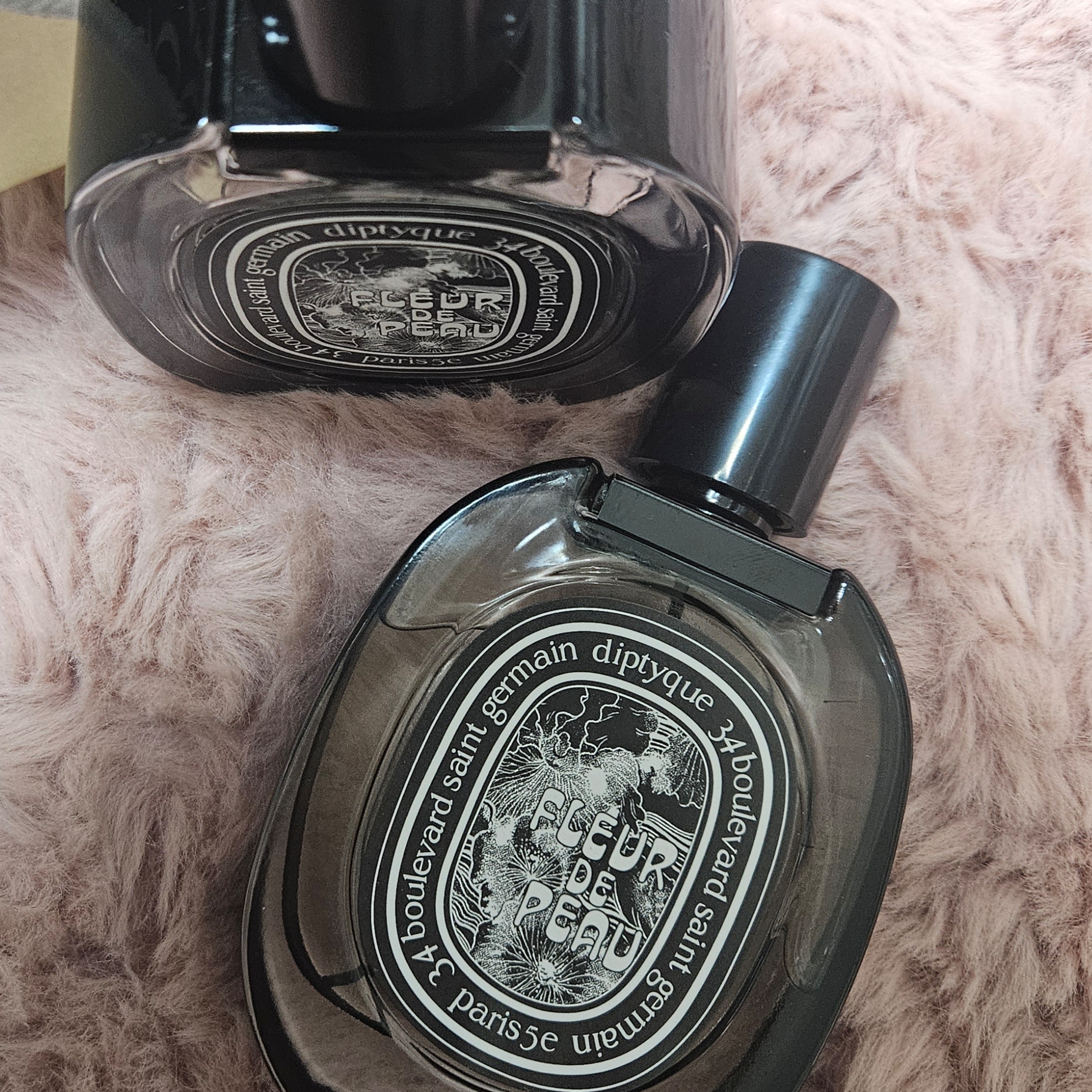 Diptyque Fleur De Peau Eau De Parfum 75ml 착용 스타일 - 1