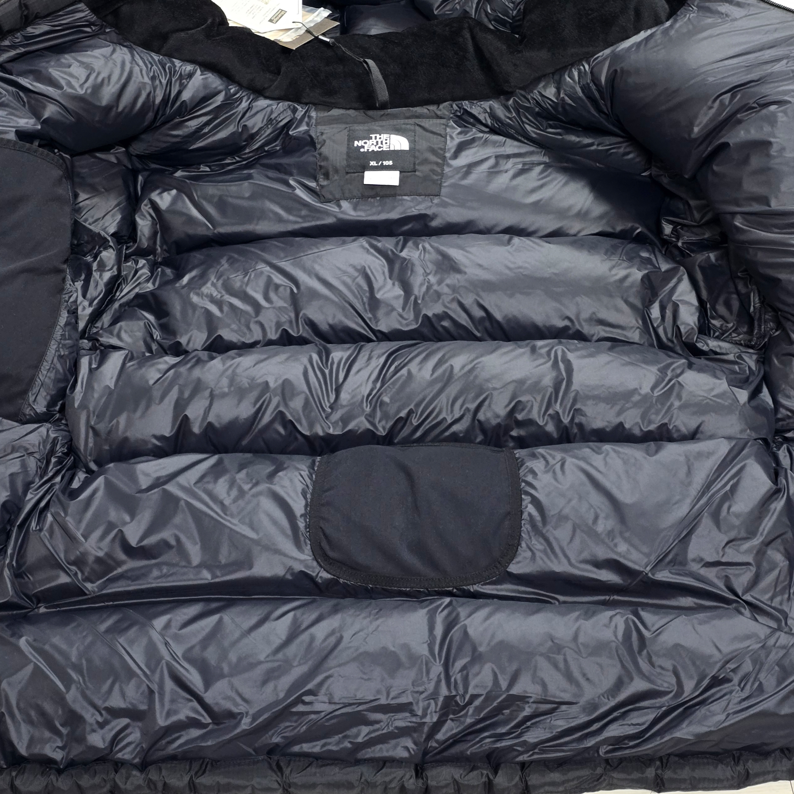The North Face 1994 Retro Him Down Parka Black 착용 스타일