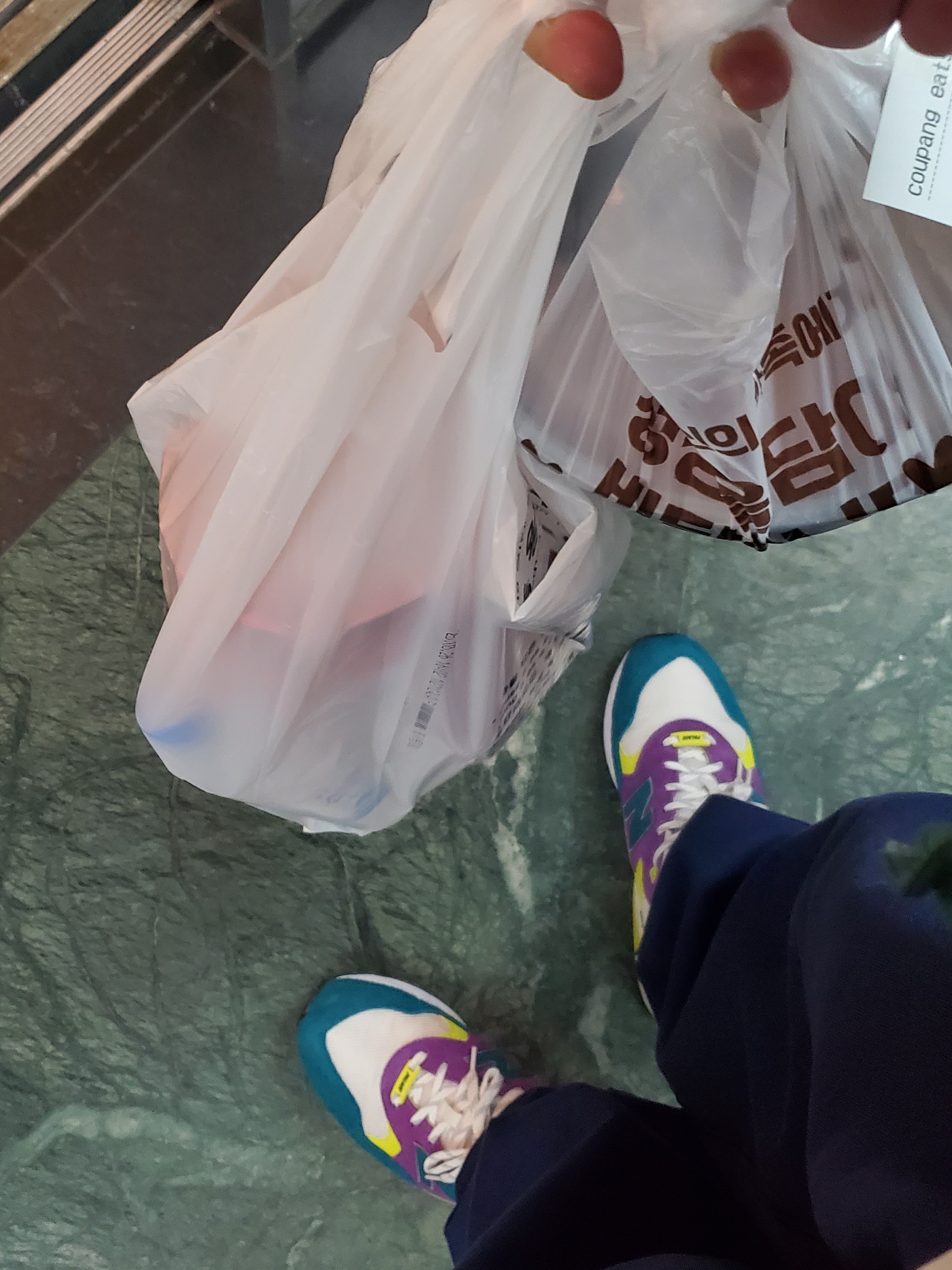 New Balance x Palace MT580 Shaded Spruce Pansy 착용 스타일 - 2