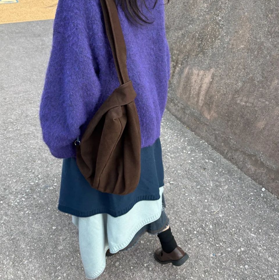 ACOC Brushed Blend Pullover Deep Purple, ACOC Way One Shoulder Bag Brown 착용 스타일