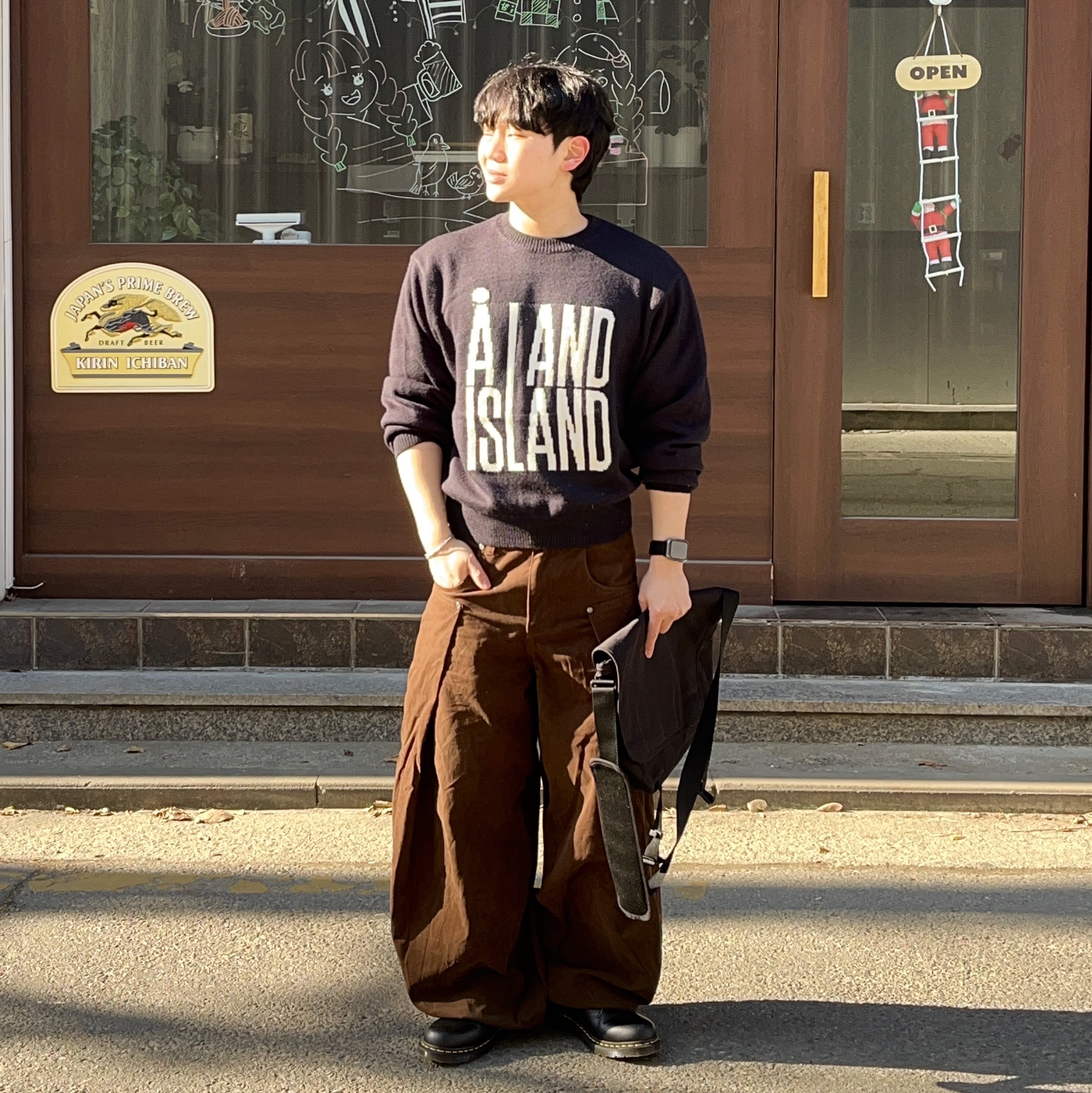 Dr. Martens 1461 Smooth Black 착용 스타일 - 1