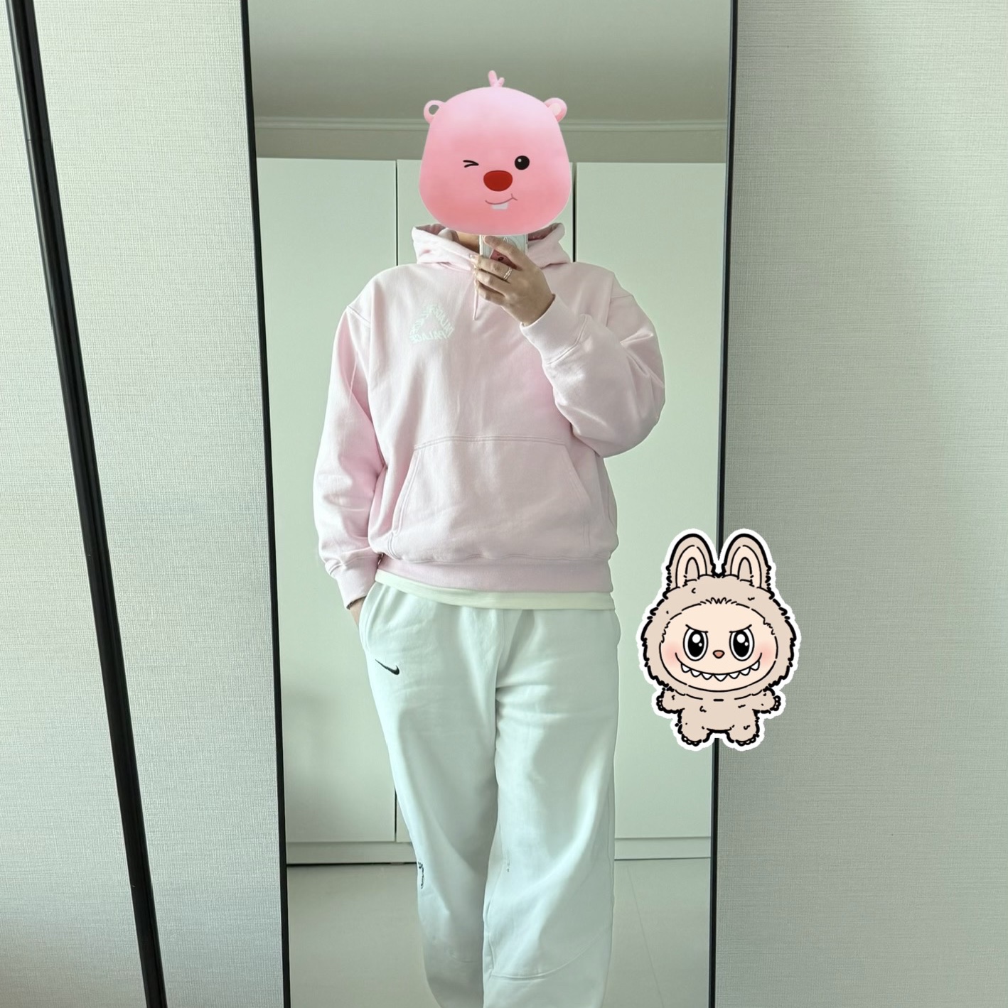Palace Rose P3 Hood Lush Flush - 25SS, Supreme x Nike Sweatpant White - 25SS 착용 스타일 - 1