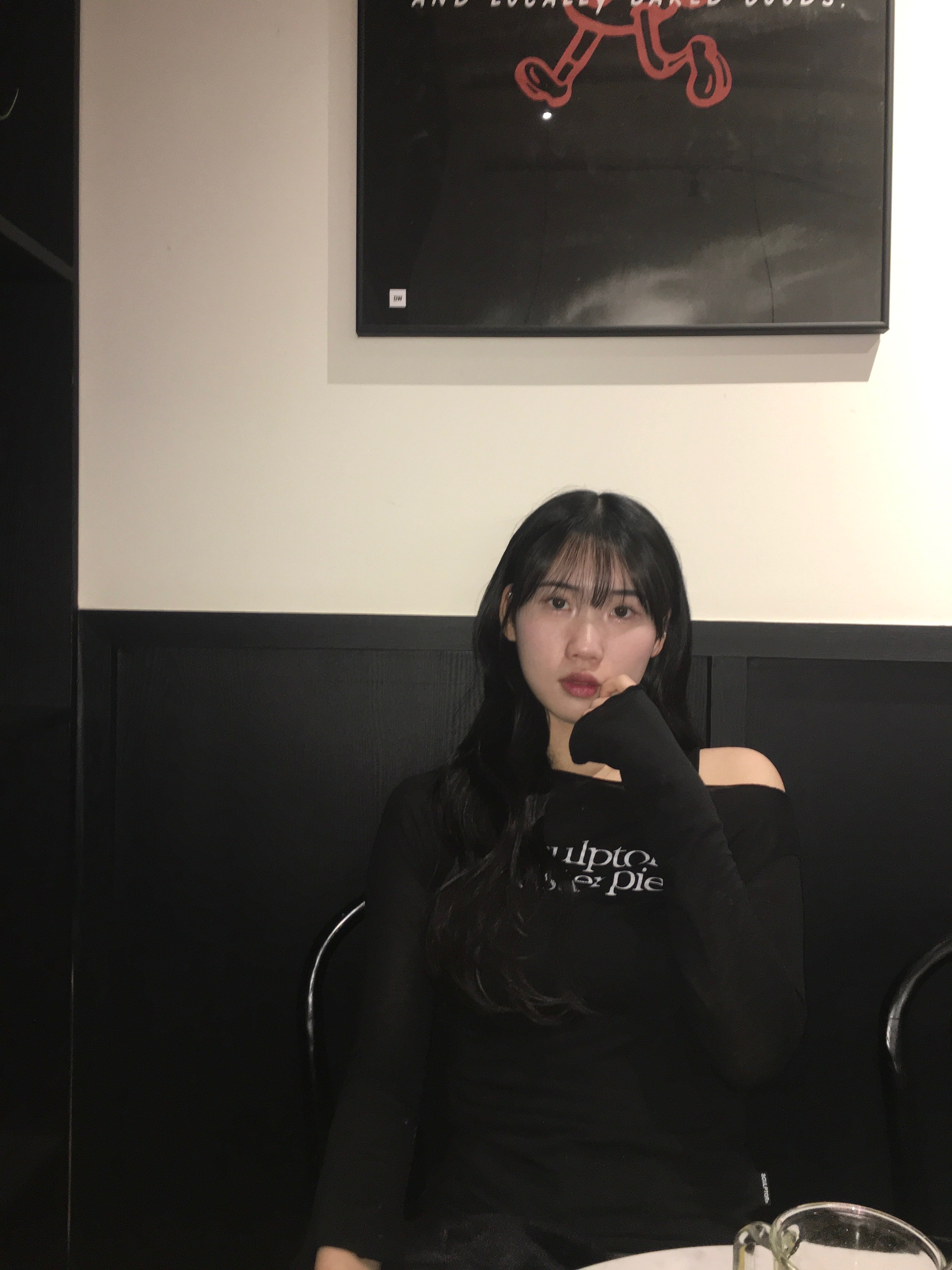 (W) Sculptor Masterpiece Sheer Top Black 착용 스타일 - 1