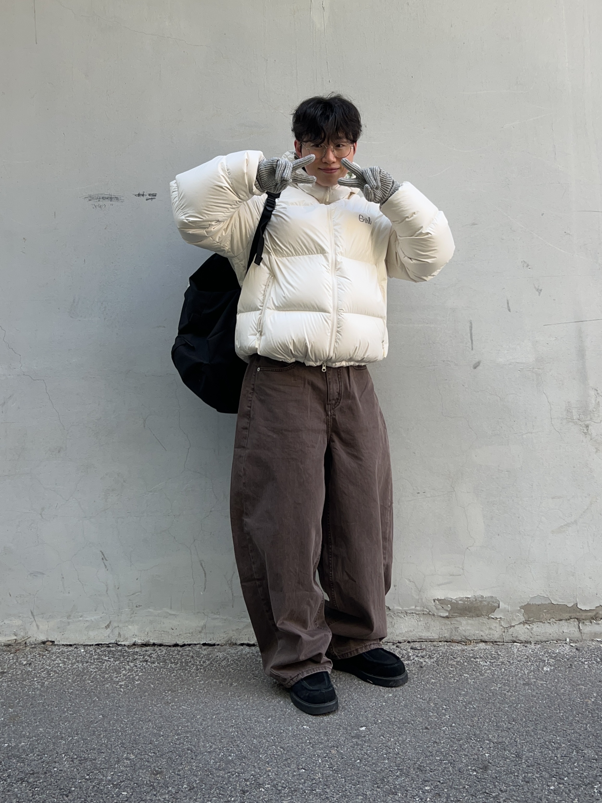 noun Wide Curved Denim Pants Brown, Comme des Garcons Homme Plus Nylon Backpack Large Black 착용 스타일 - 2