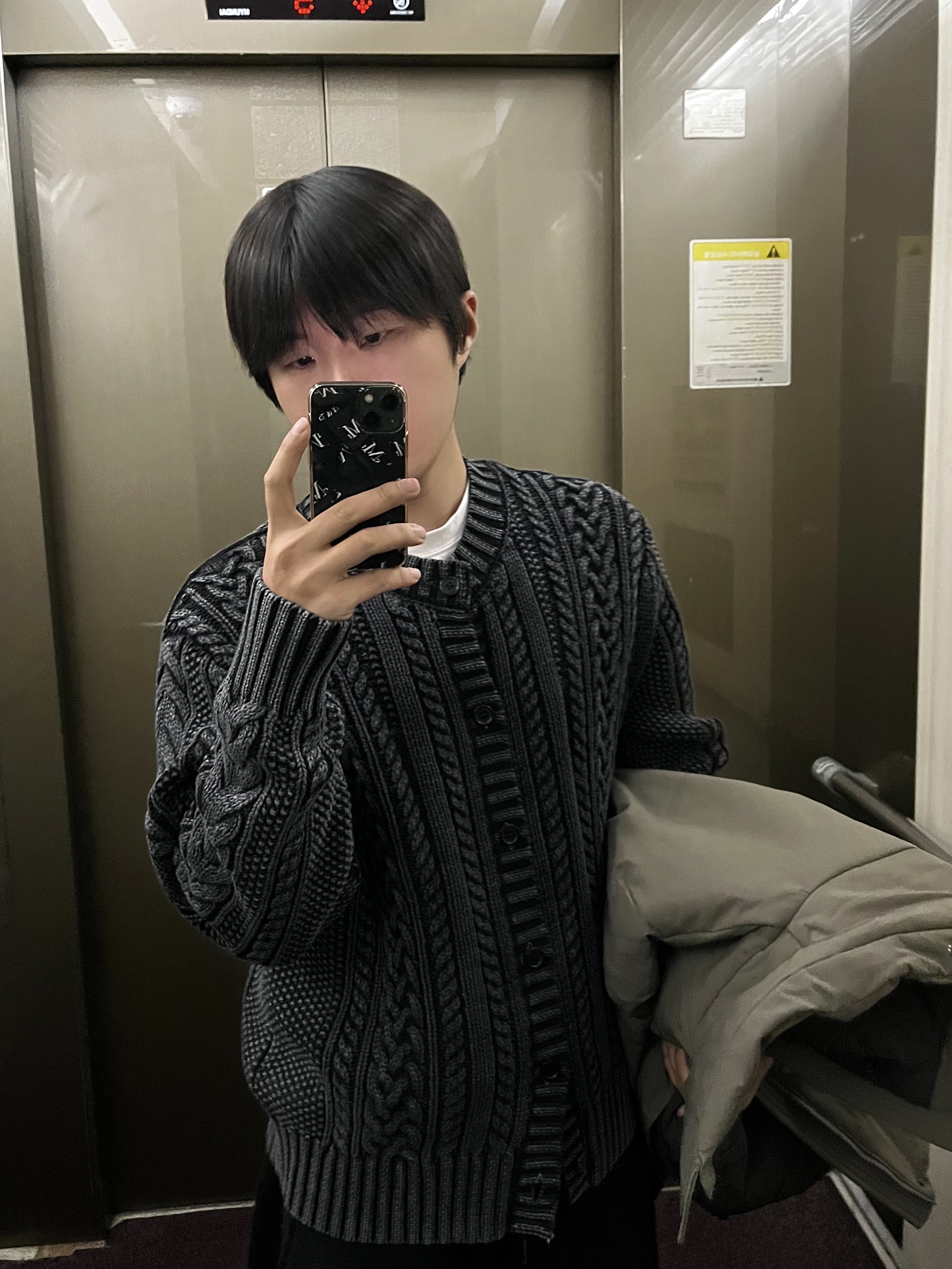 noun Faded Cable Knit Black 착용 스타일 - 1