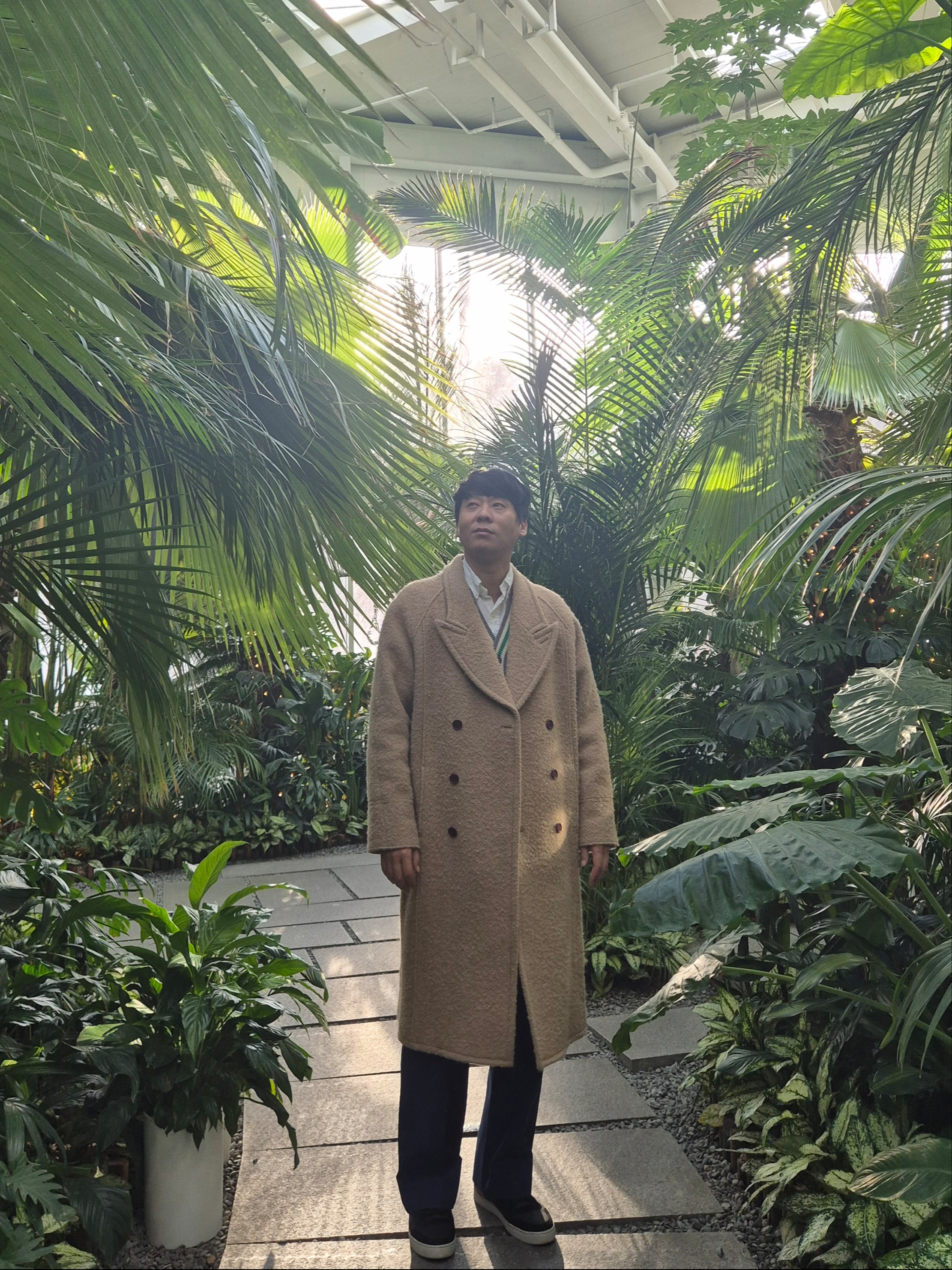 [30% 적립] Polo Ralph Lauren Classic Fit Garment Dyed Oxford Shirt White, Gucci Wool Twill Trousers with Embroidery Navy 착용 스타일 - 2