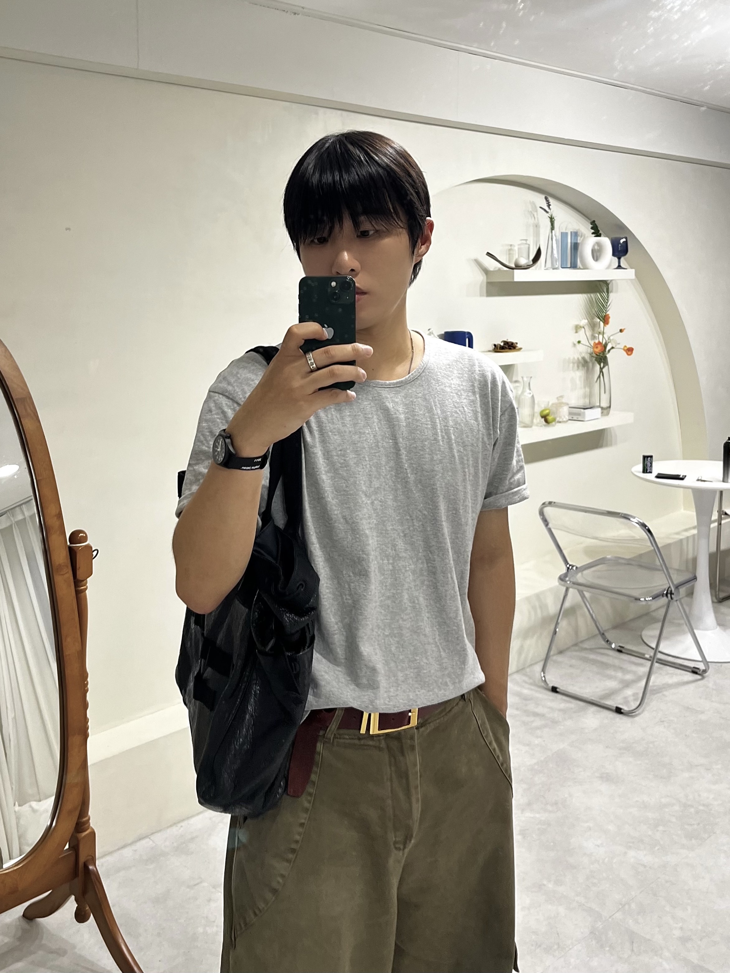 noun Washed Cargo Pants Khaki, noun Oil Pull up Leather Belt 착용 스타일