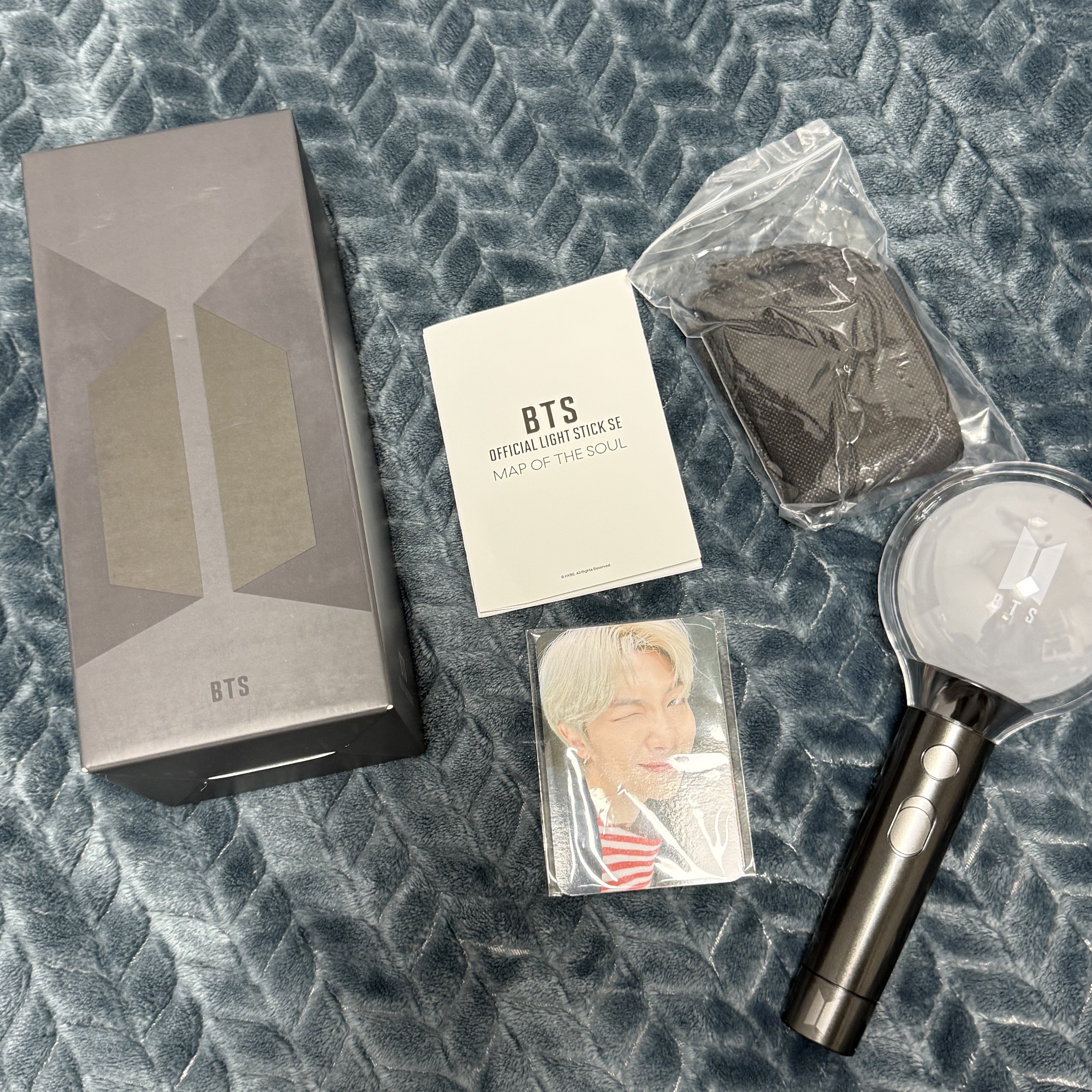 BTS Official Light Stick Map Of The Soul Special Edition 착용 스타일 - 2