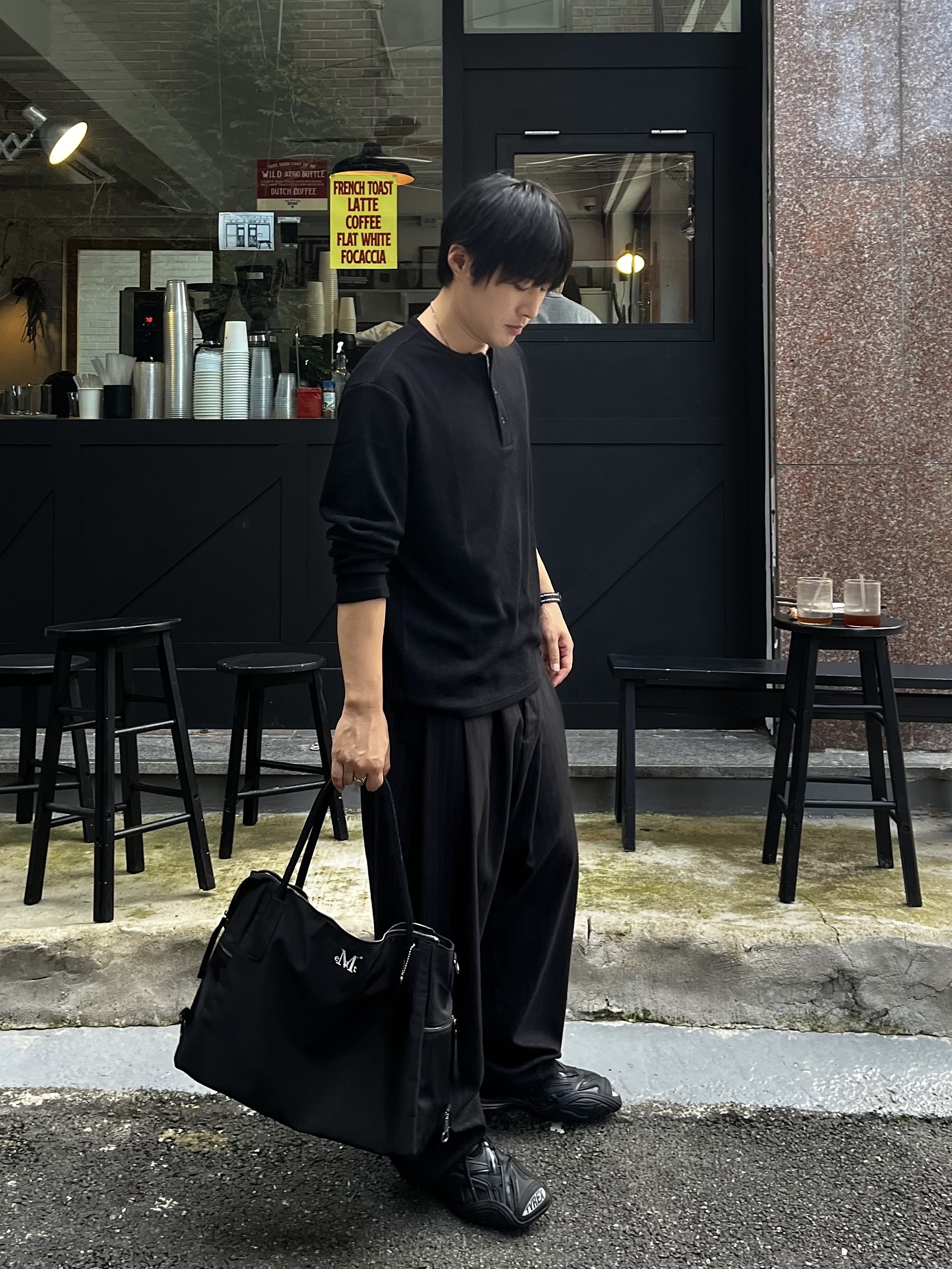 noun Wide Tapered Pants Stripe Black, MUCENT 4way Sigature Logo Tote Bag Black 착용 스타일 - 4