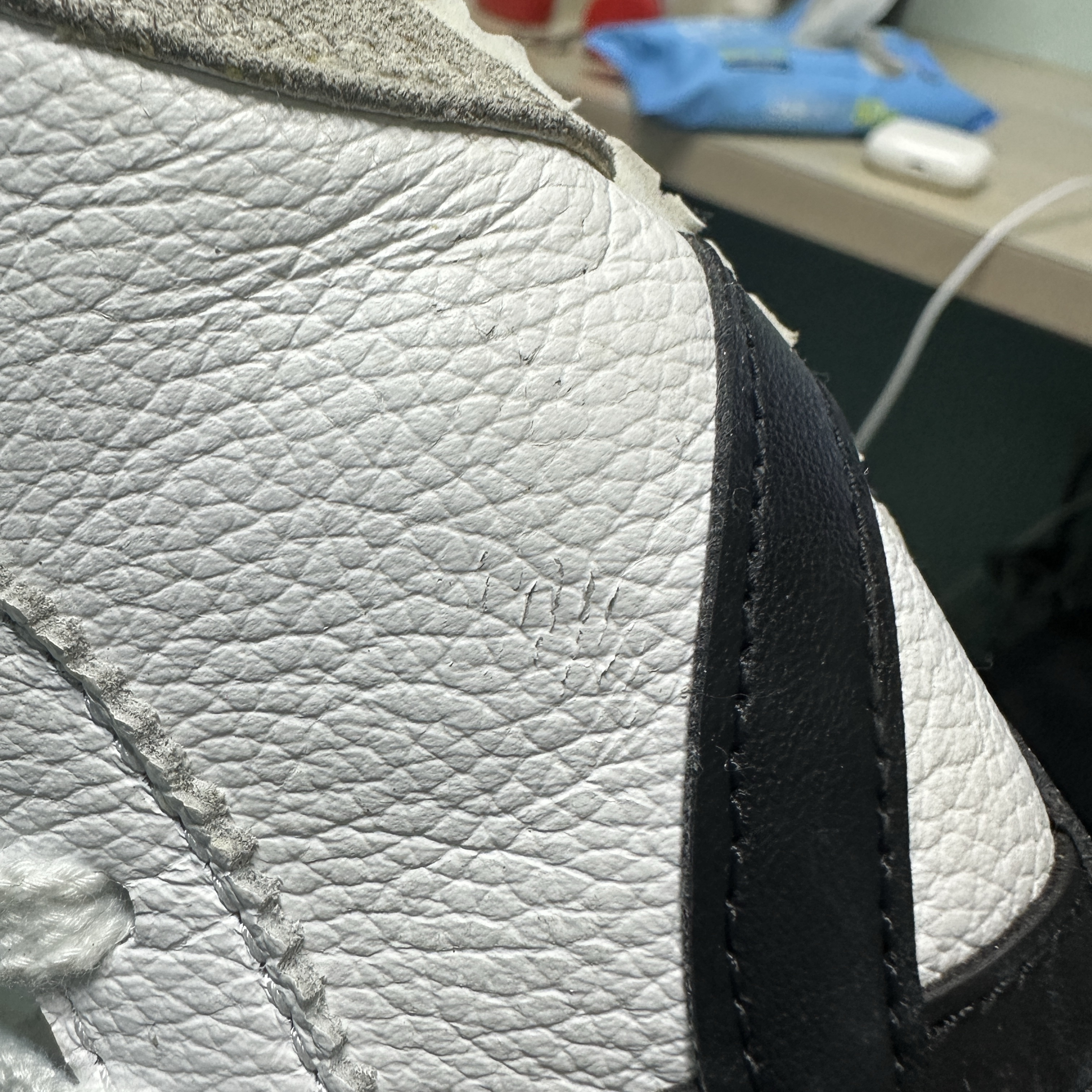 Onitsuka Tiger Mexico 66 White Black 착용 스타일