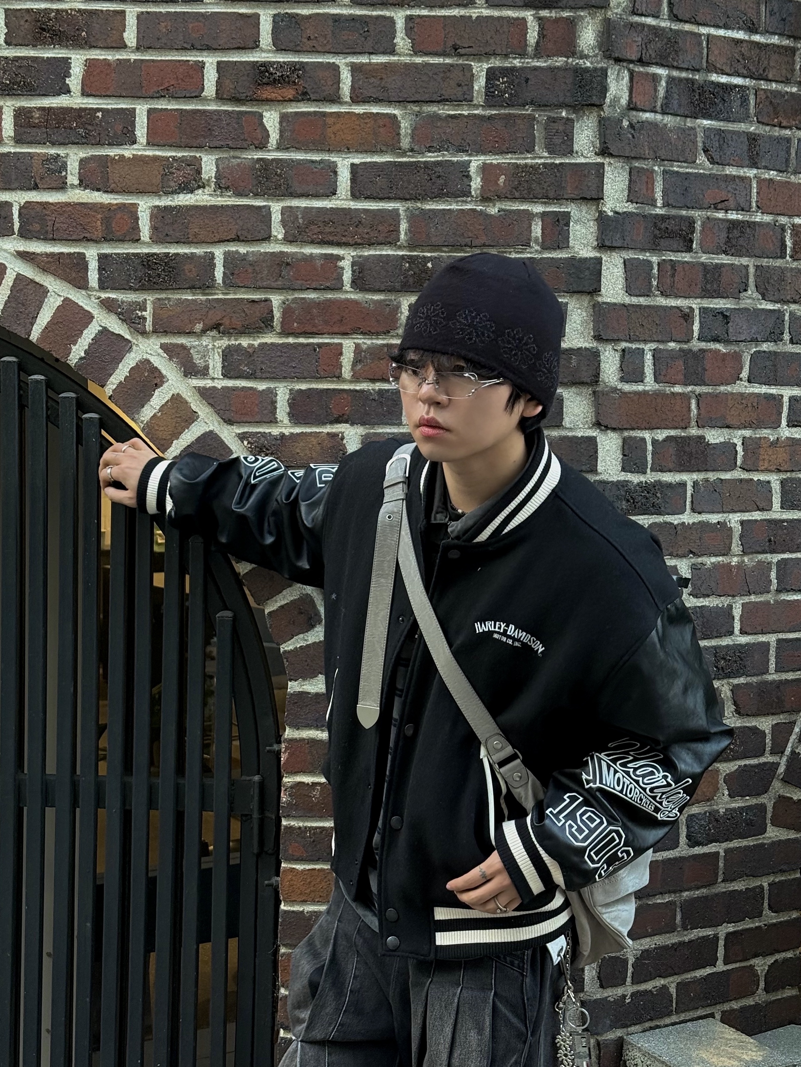 Dr. Martens x Rick Owens 1460 Quad Sole Mega Lace Boots Black, Gentle Monster Mosh 02 Silver Clear 착용 스타일 - 2