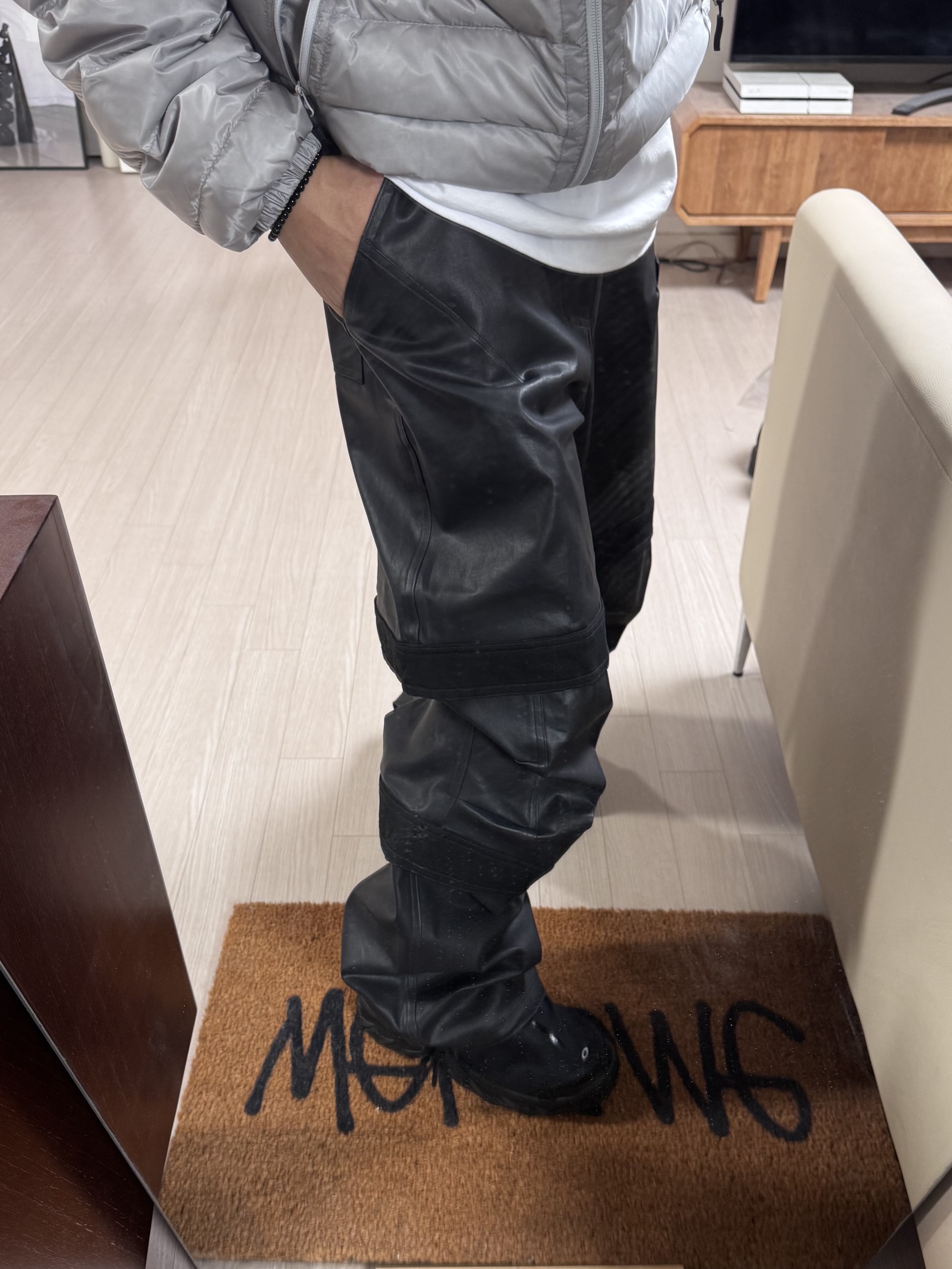 Honda H-Tech Storm Shield Parka Light Gray, farfromwhat far layered work pants_black 착용 스타일 - 3
