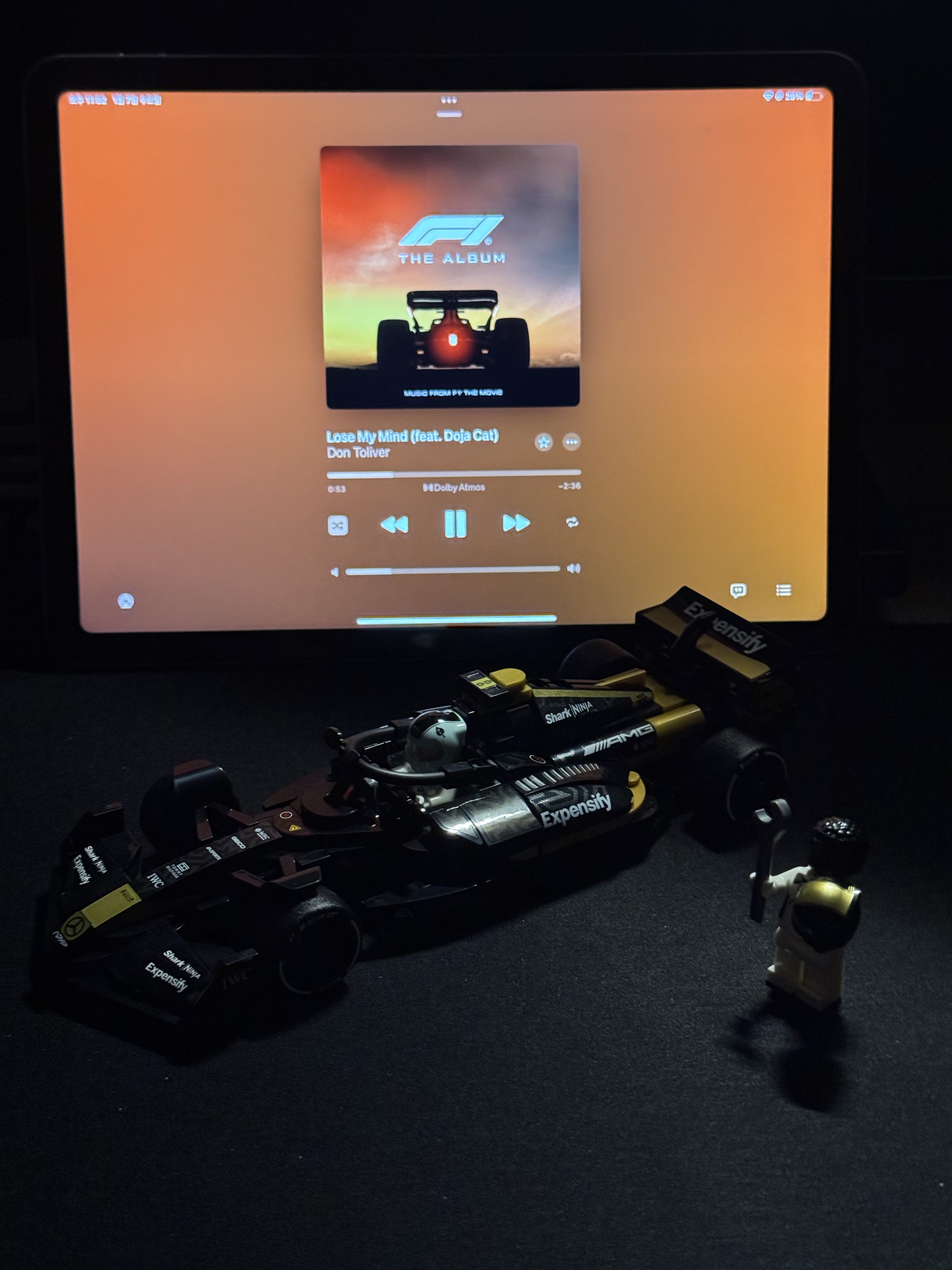 Lego Speed Champions APXGP Team Race Car from F1 The Movie 착용 스타일