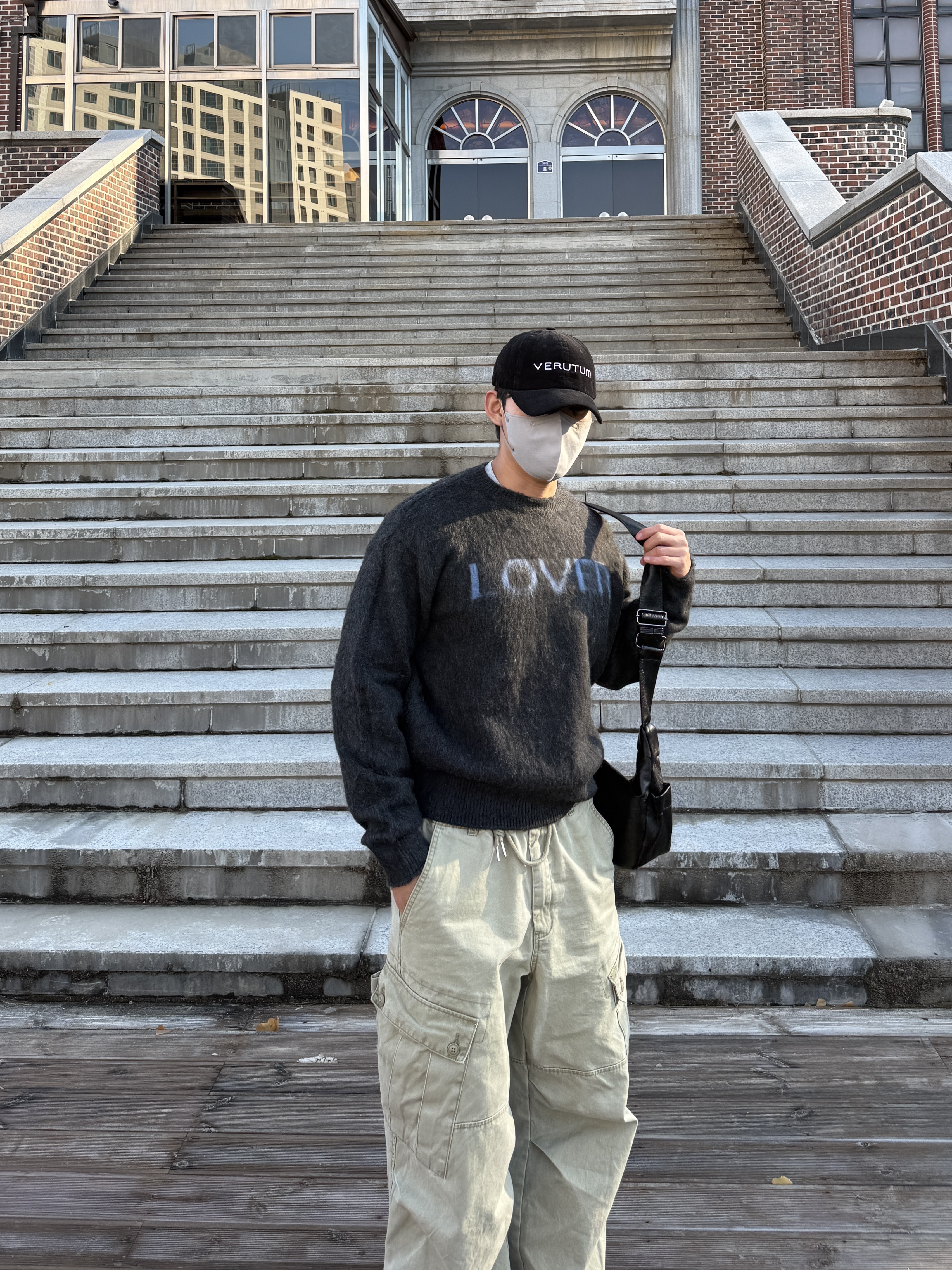 Keen x Eastlogue Jasper Rocks Sneakers Scarab Arctic, VERUTUM BC009 FL Front Logo Cap Black 착용 스타일 - 3