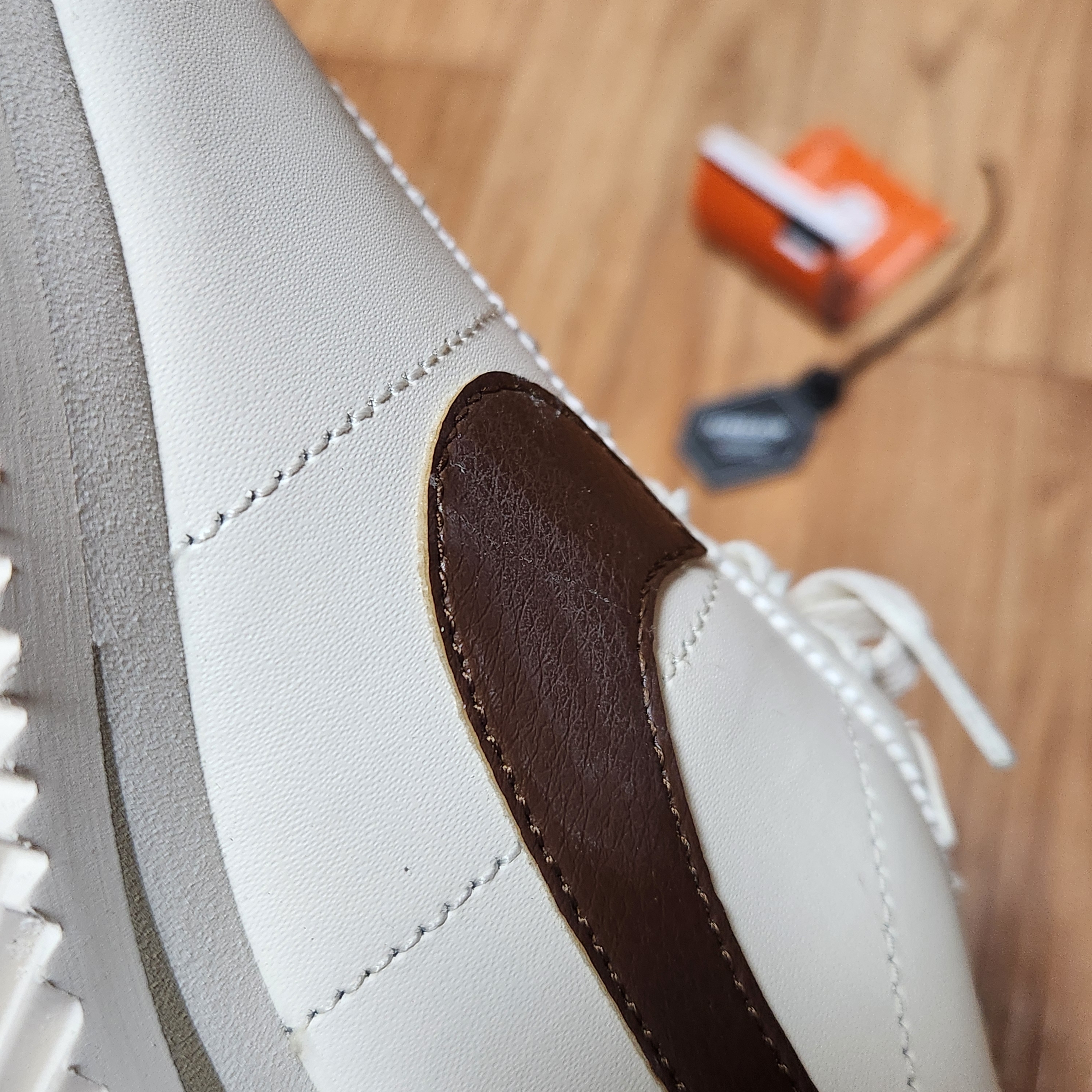 (W) Nike Cortez Sail Cacao Wow 착용 스타일