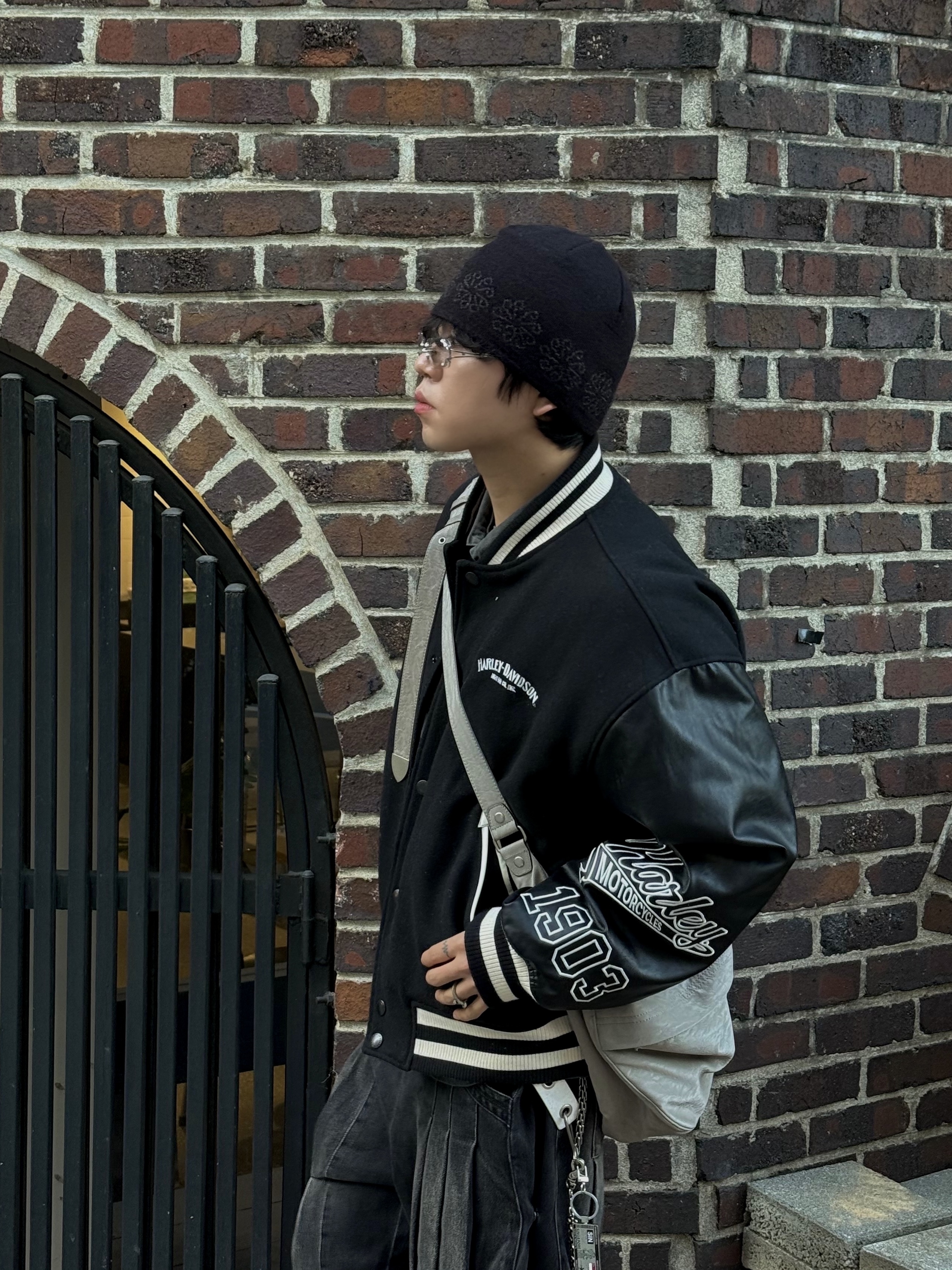 Dr. Martens x Rick Owens 1460 Quad Sole Mega Lace Boots Black, Gentle Monster Mosh 02 Silver Clear 착용 스타일 - 4