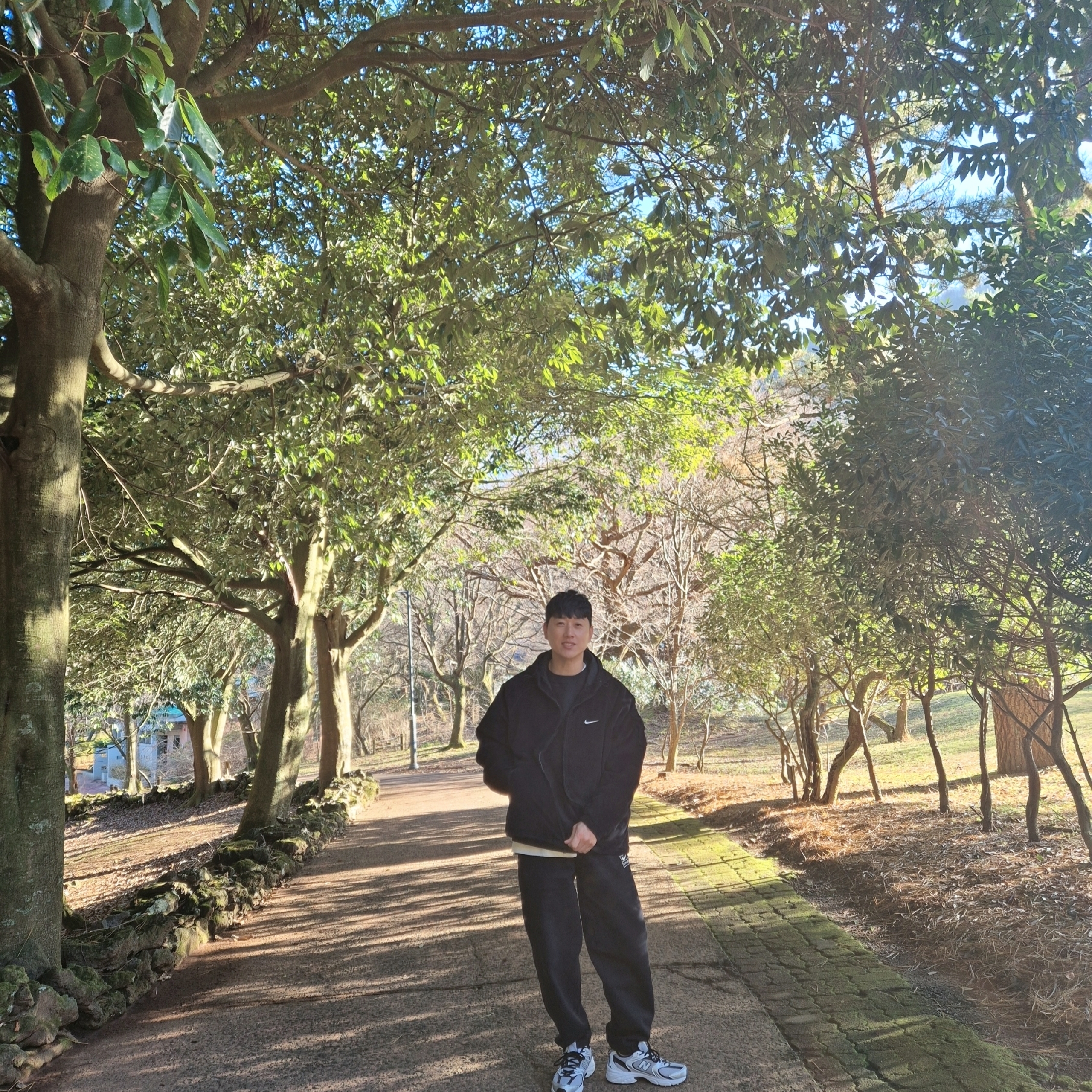 Supreme x Nike Arc Corduroy Hooded Jacket Black - 22SS 착용 스타일 - 4