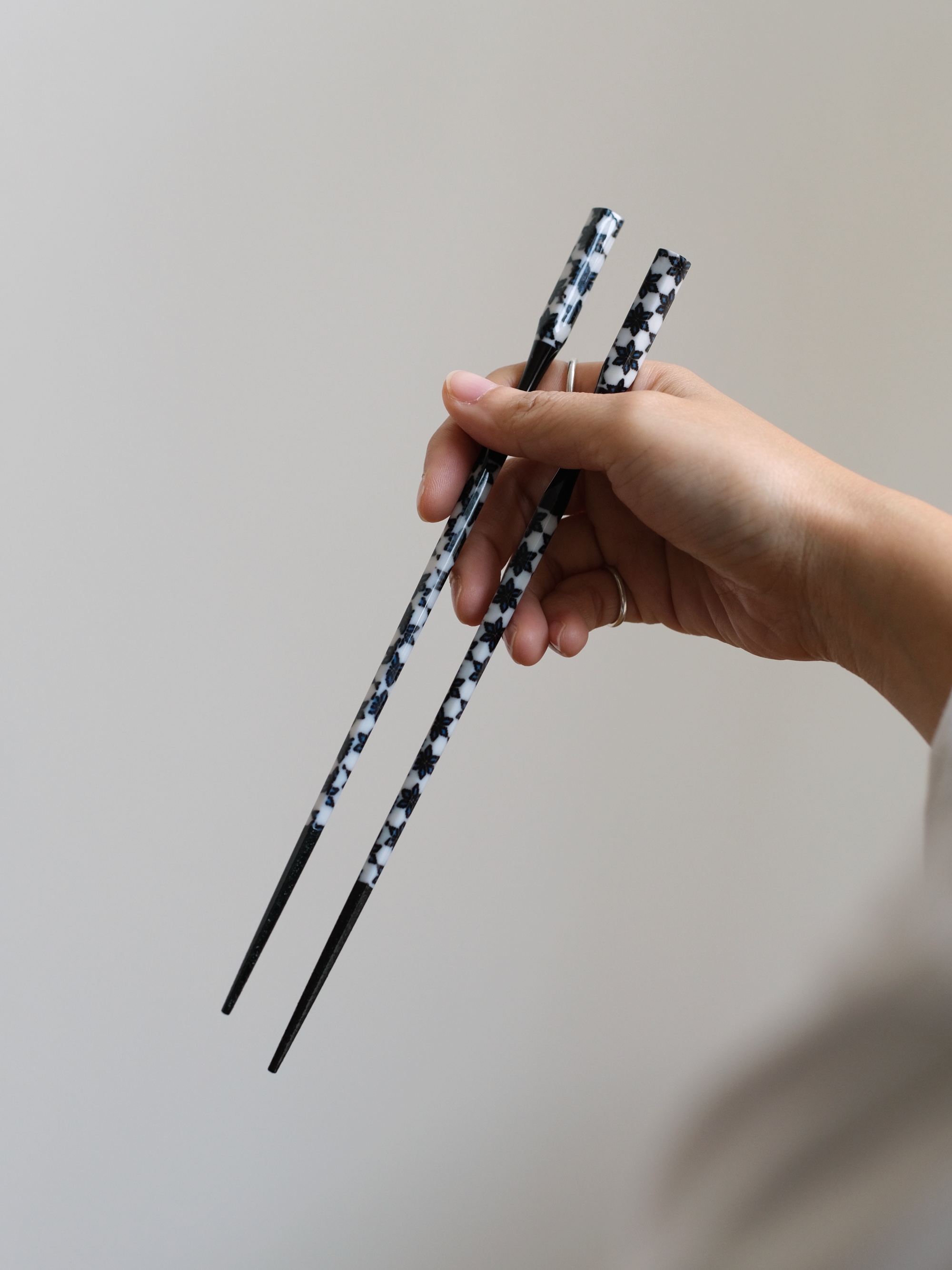 [3% 적립] MINOHAN KOREA LOG CHOPSTICK 착용 스타일