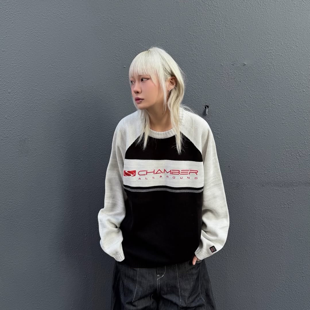 SPORT CHAMBER x Coca-Cola Sweater Black 착용 스타일 - 4