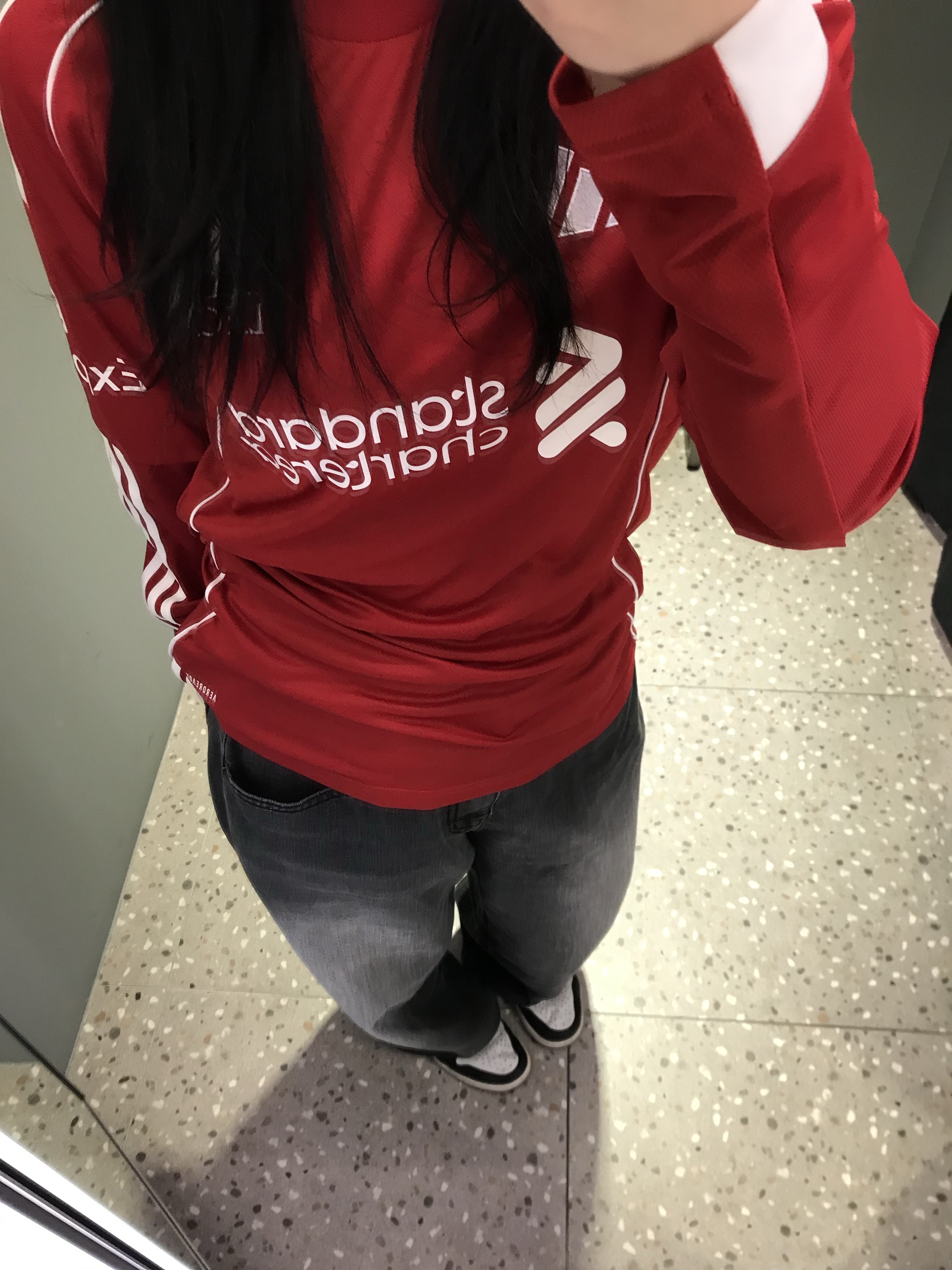 Adidas Liverpool FC 2025/26 Home Long Sleeve Jersey Strawberry Red - KR Sizing (Non Marking Ver.), Jordan 1 Retro Low OG Black Toe 착용 스타일 - 2