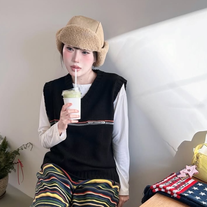 SPORT CHAMBER SC Circuit Knit Vest Black 착용 스타일 - 2