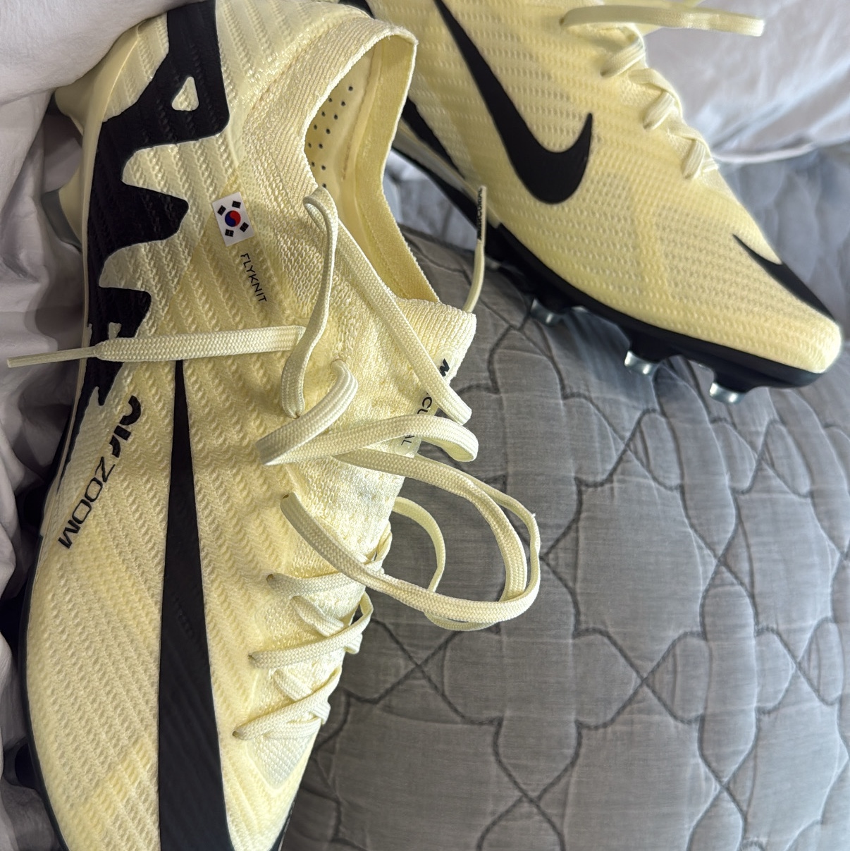 Nike Zoom Mercurial Vapor 15 Elite AG Pro Lemonade Black 착용 스타일 - 1