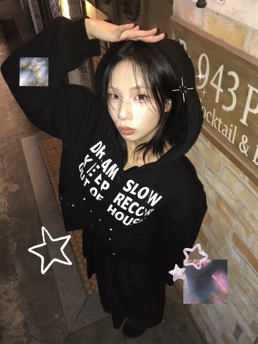SLOW RECORD HOUSE Typo Star Hood Zip-up Black 착용 스타일 - 1