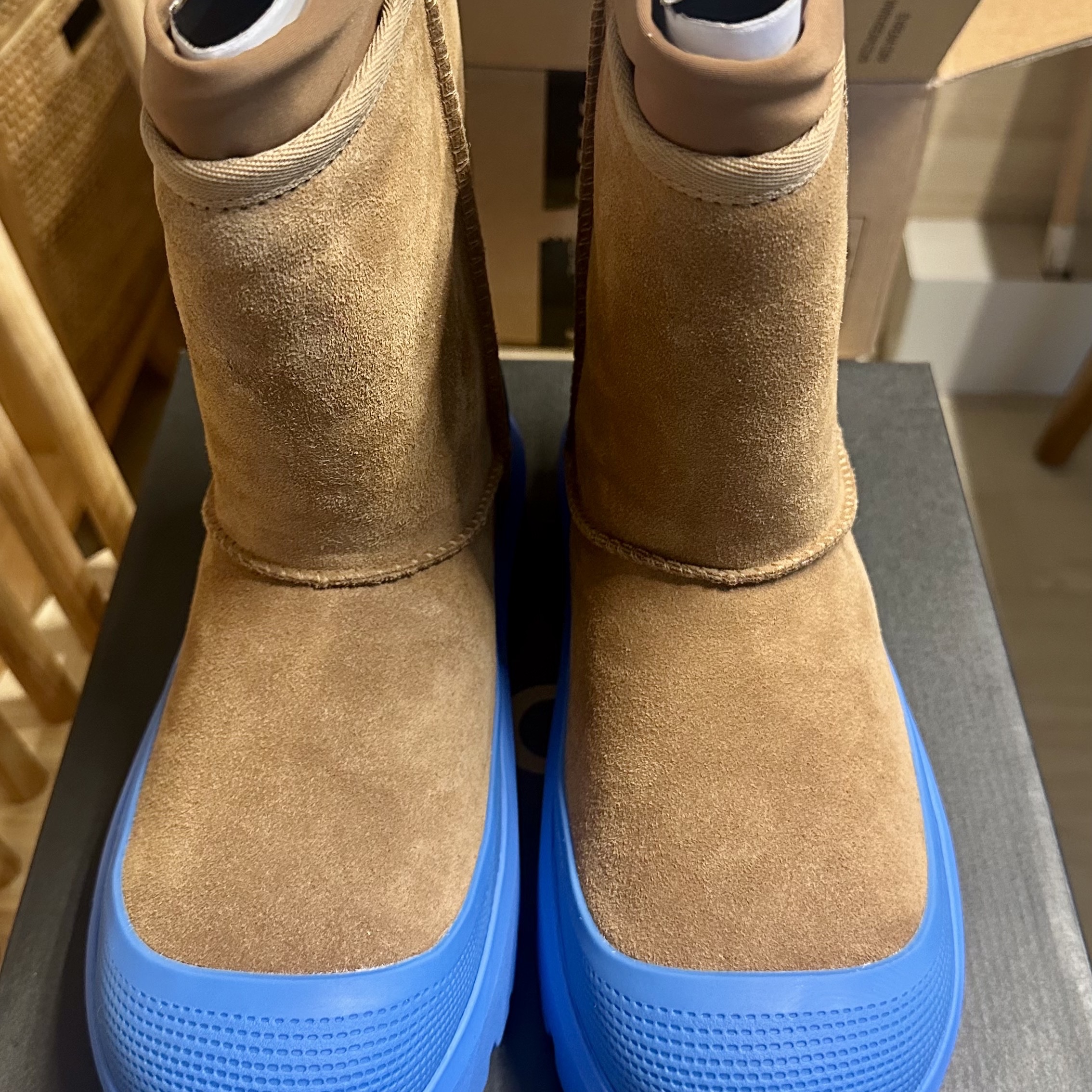 UGG Classic Short Weather Hybrid Boots Chestnut Big Sky 착용 스타일 - 1