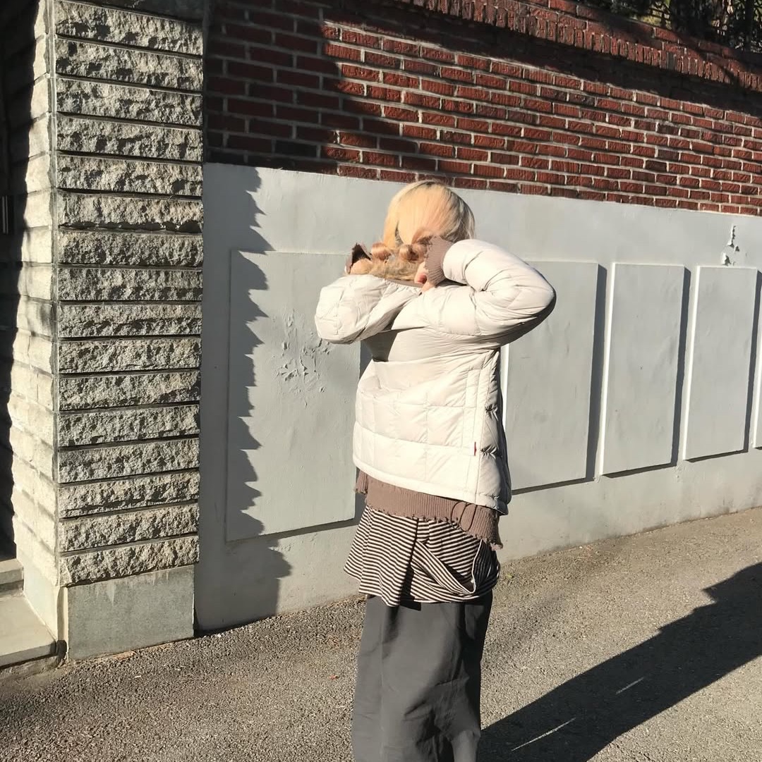 SPORT CHAMBER Light DuckDown Jacket Light Beige 착용 스타일 - 5