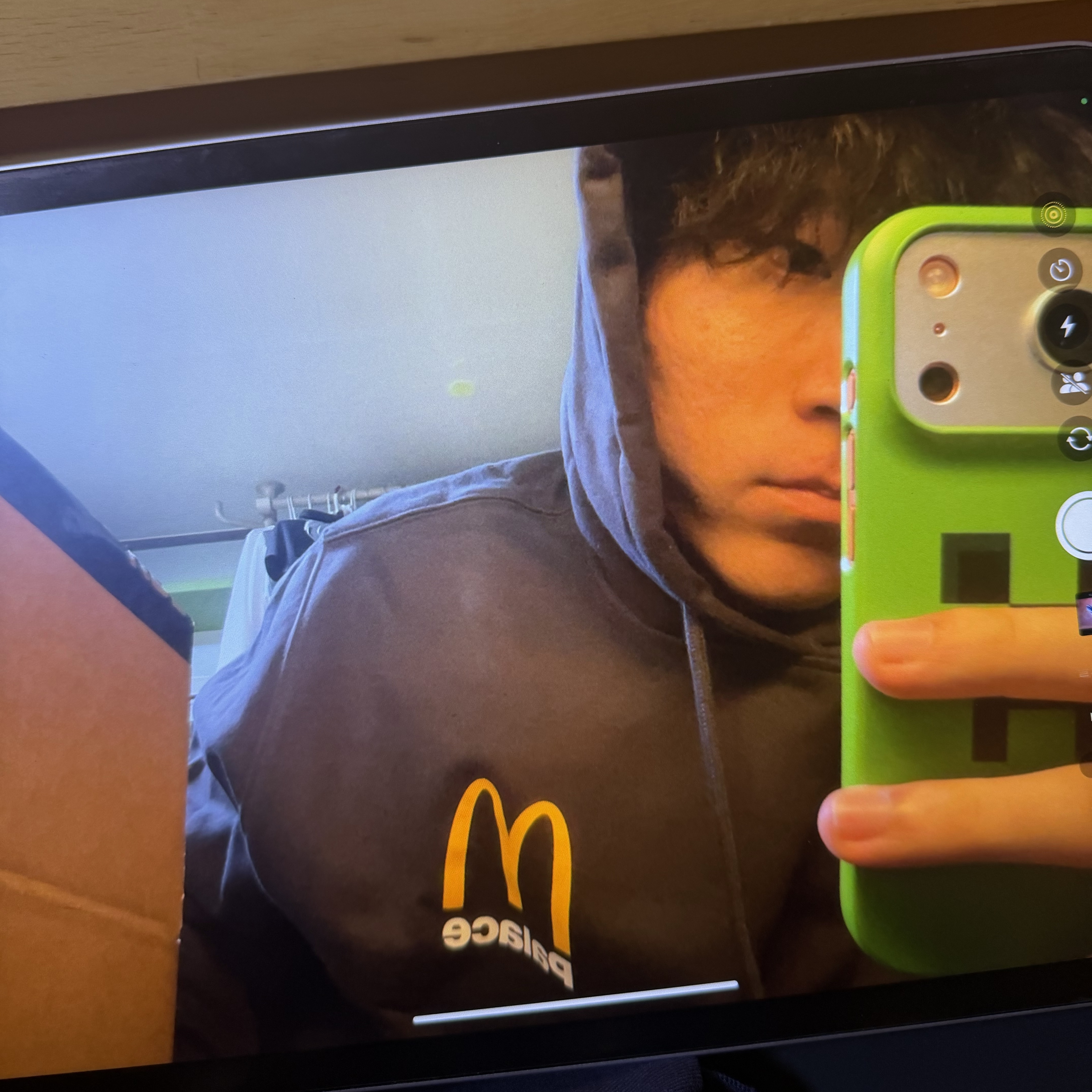 Palace x McDonald's Logo Hood Black - 23FW 착용 스타일