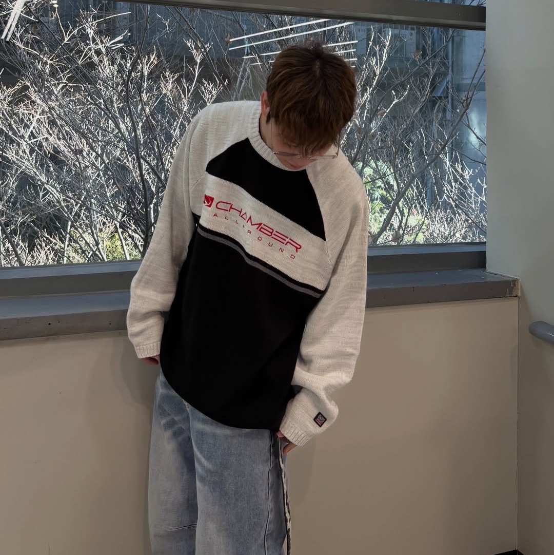 SPORT CHAMBER x Coca-Cola Sweater Black 착용 스타일 - 3