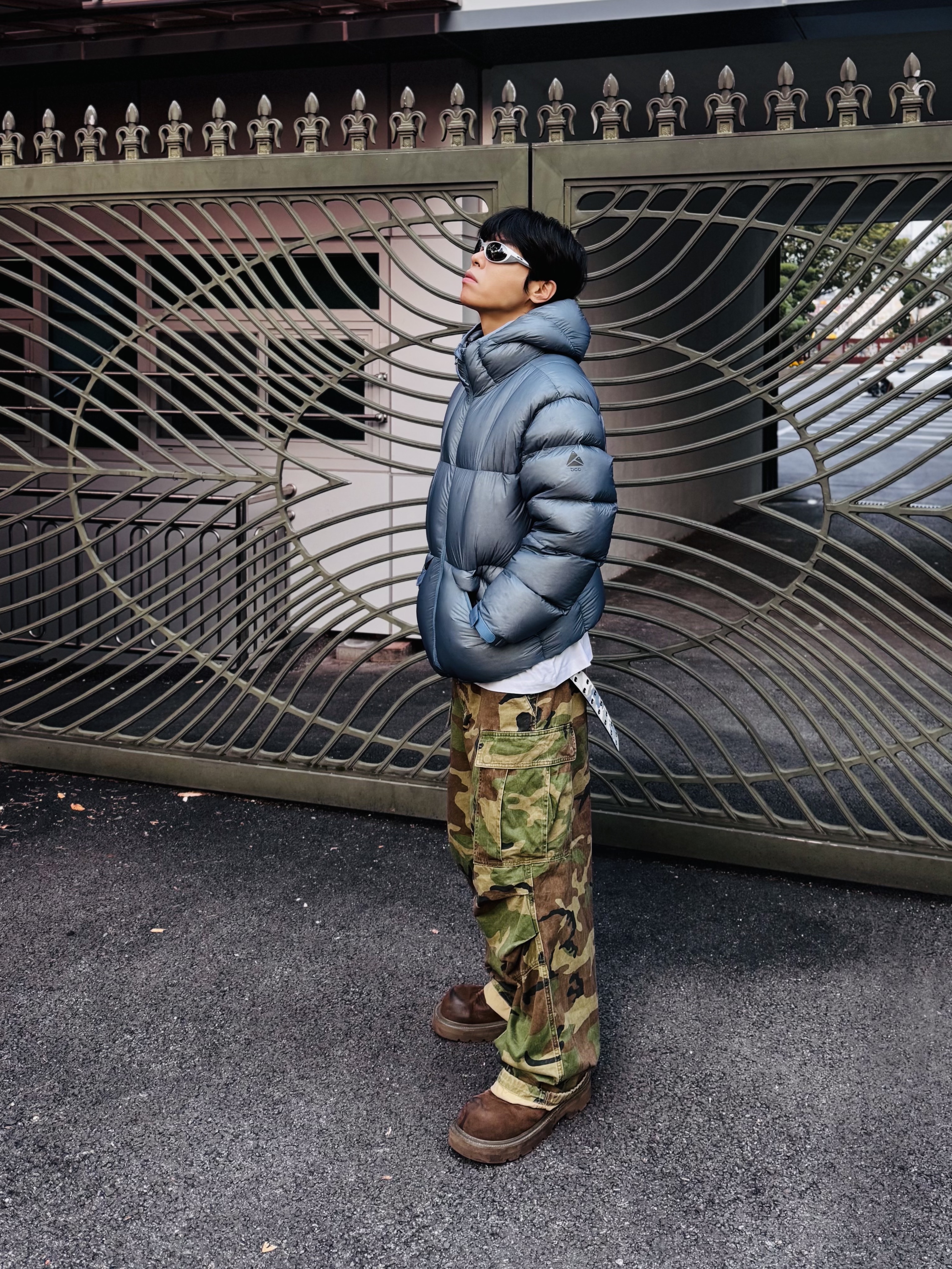 Black Yak Climbing Stone Master Down Jacket Urban Blue, Oakley Eye Jacket Redux Silver Frame Prizm Black Polarized Lenses High Bridge Fit 착용 스타일 - 2
